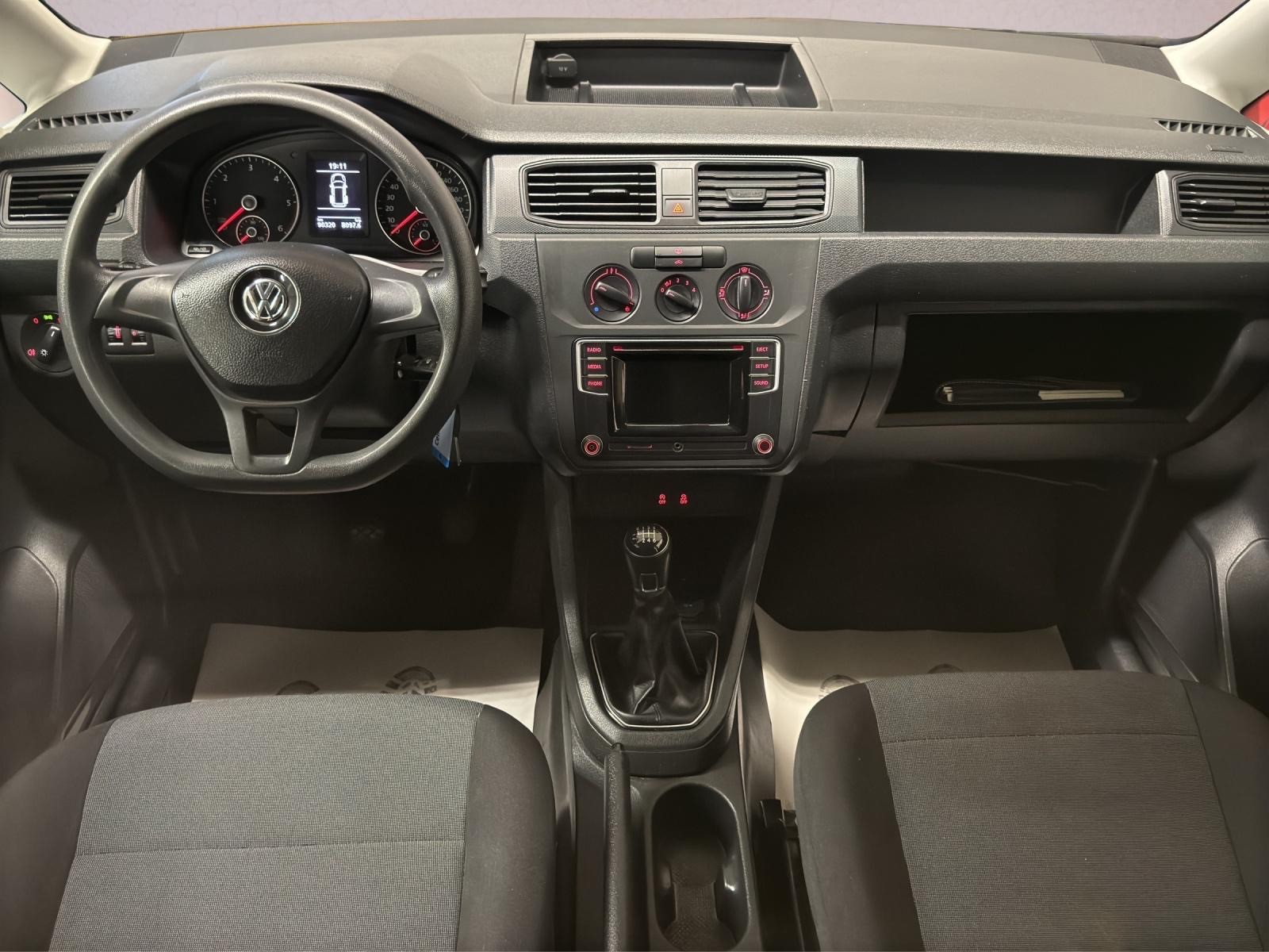 VW Caddy 2.0TDI 4Motion BlueMotion Technology-image-11