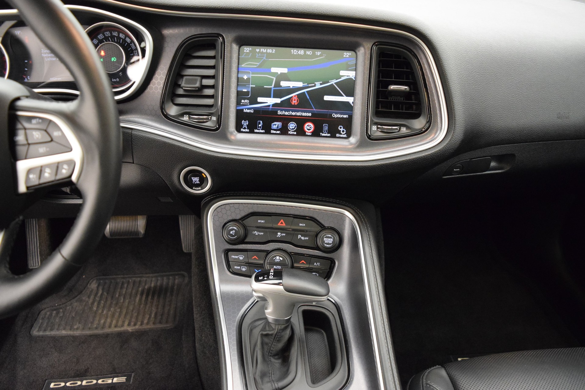 DODGE Challenger R/T 5.7-image-12