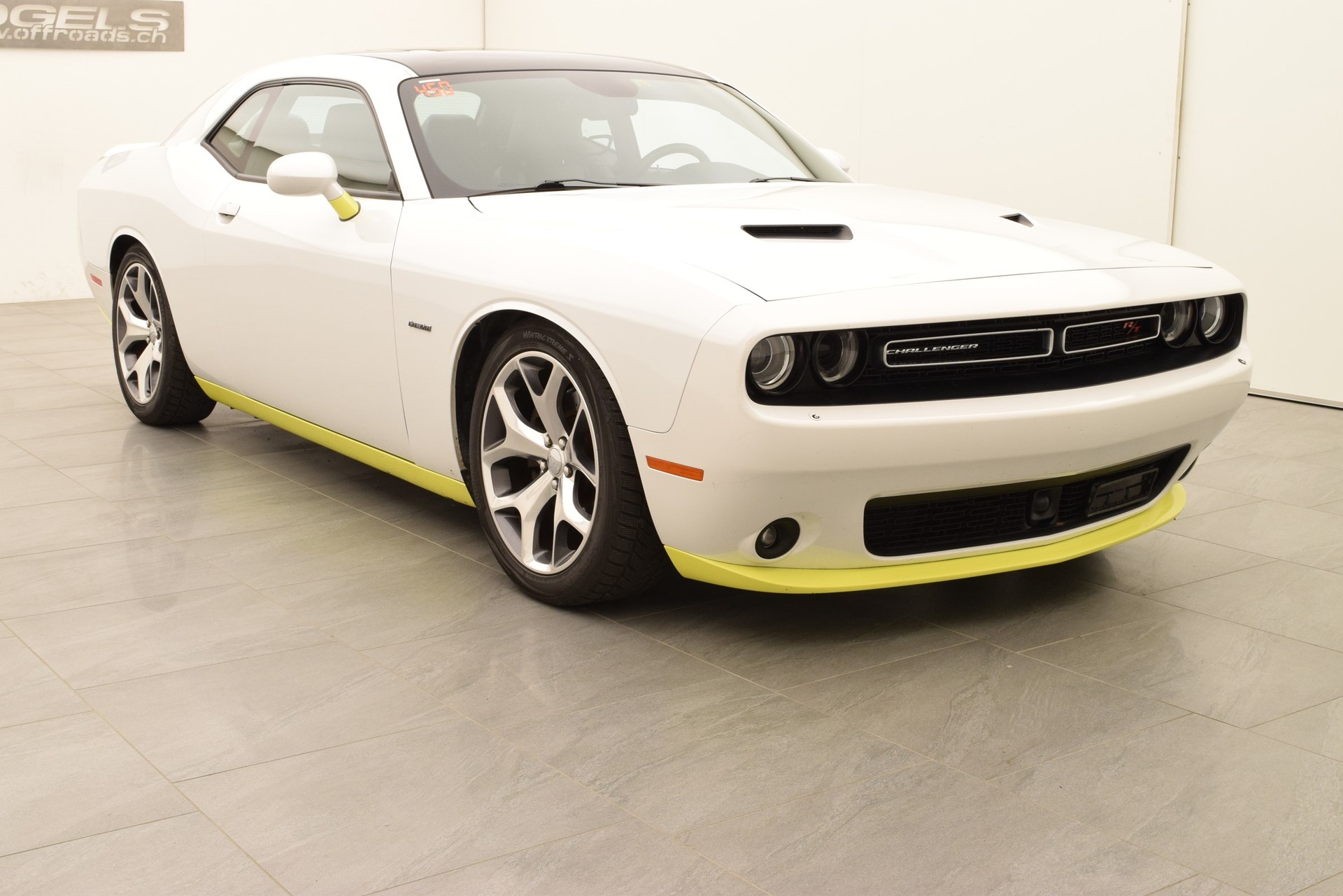 DODGE Challenger R/T 5.7-image-2
