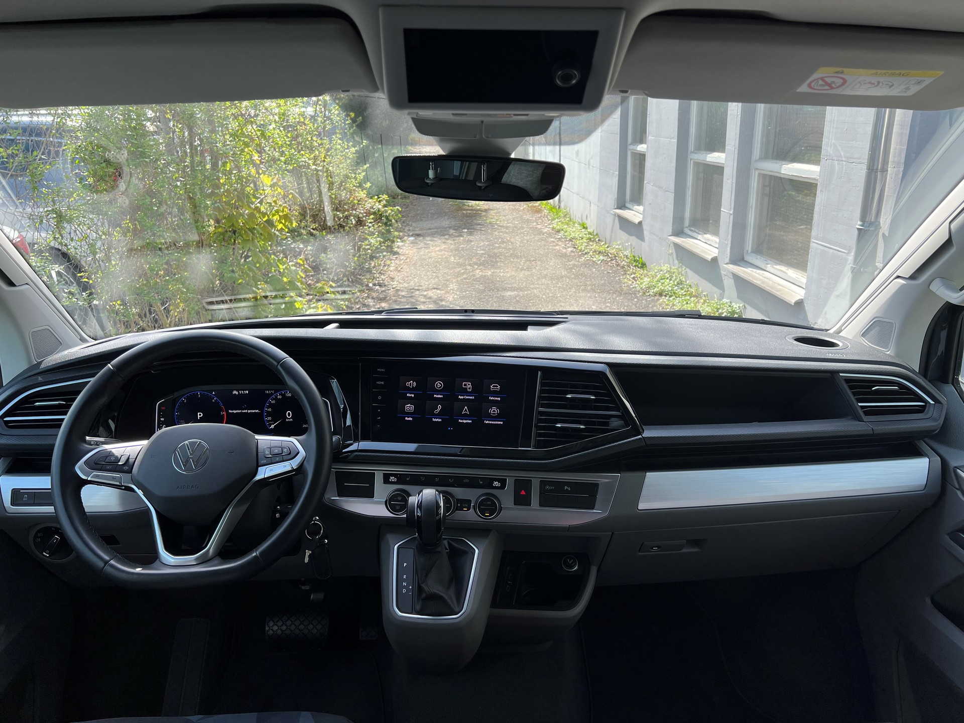 VW T6.1 California 2.0 Bi-TDI Ocean Liberty 4Motion-image-5