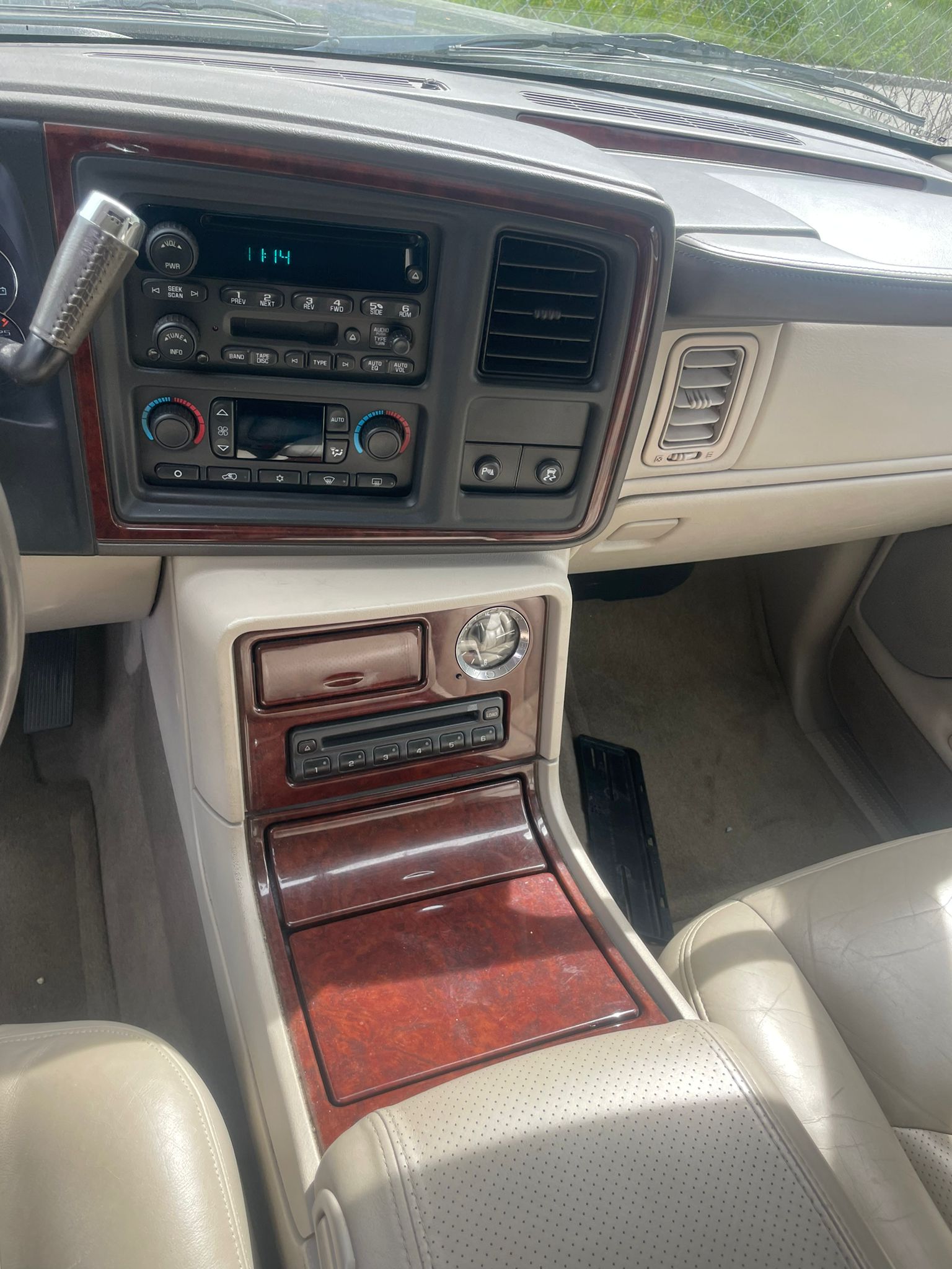CADILLAC Escalade 6.0-image-6