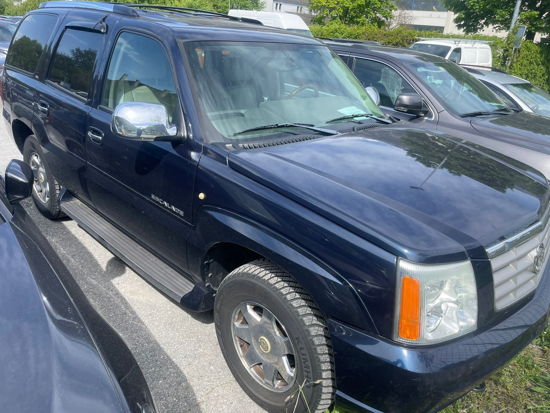 CADILLAC Escalade 6.0-image-1