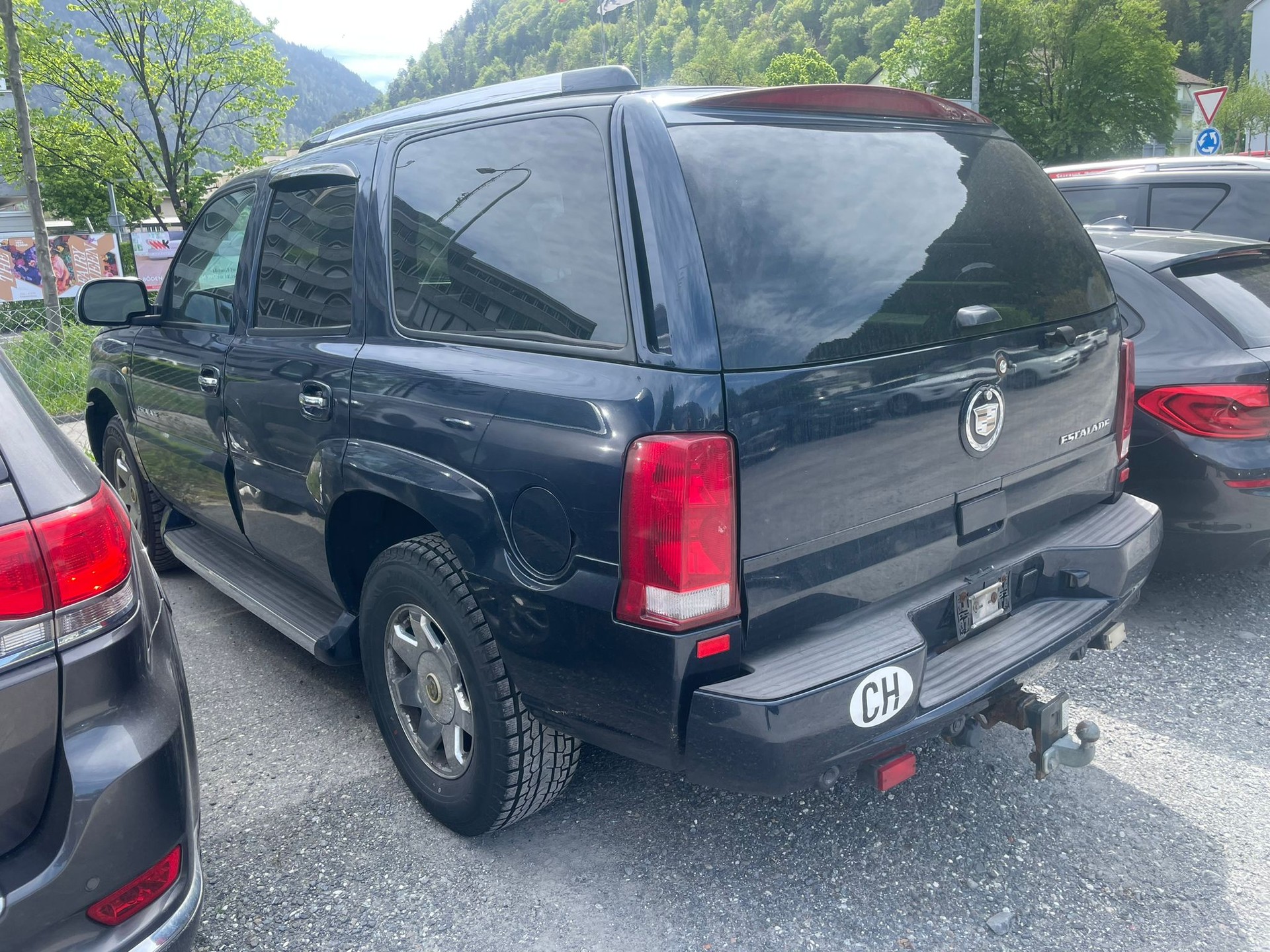 CADILLAC Escalade 6.0-image-2