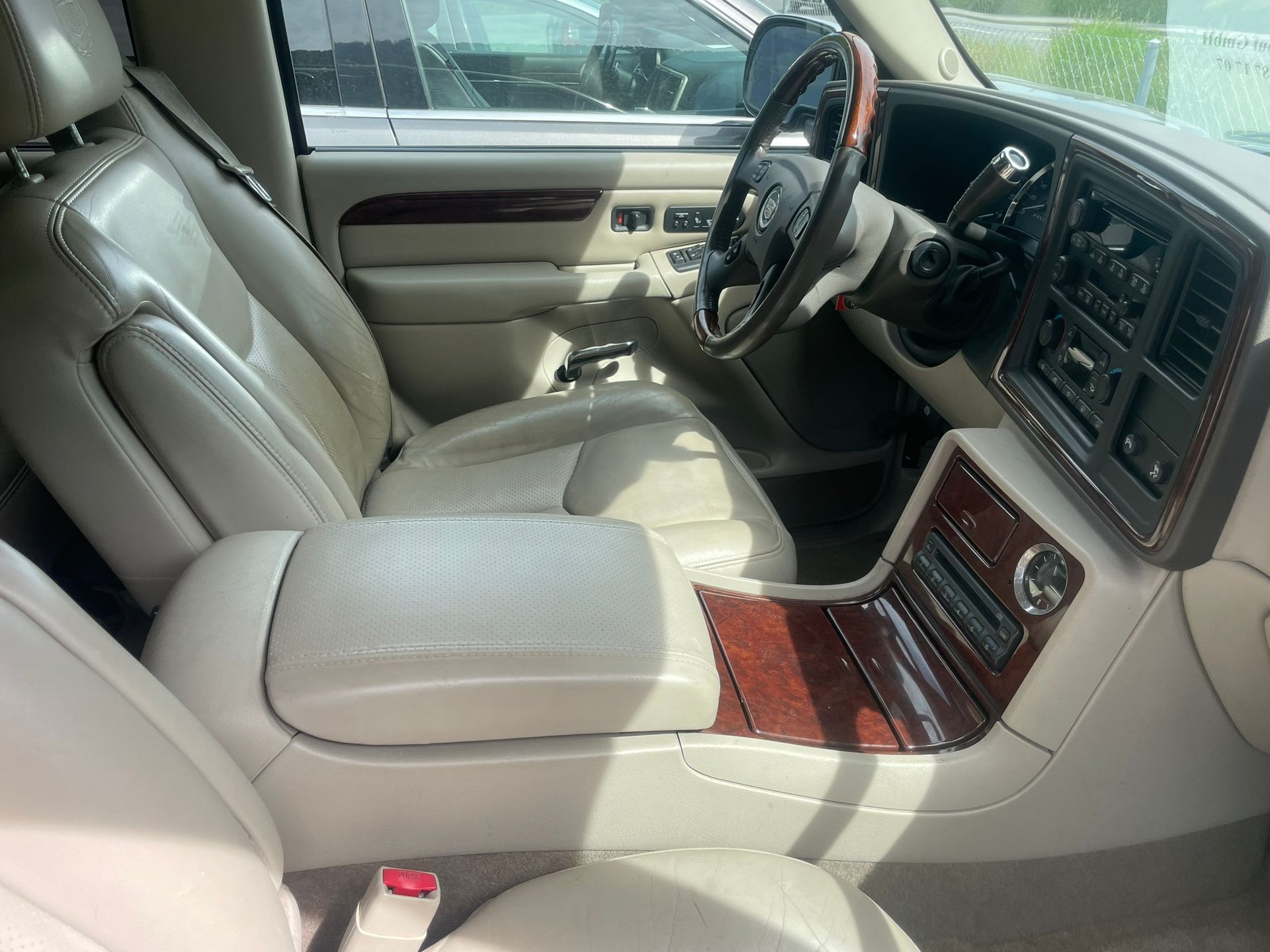 CADILLAC Escalade 6.0-image-7