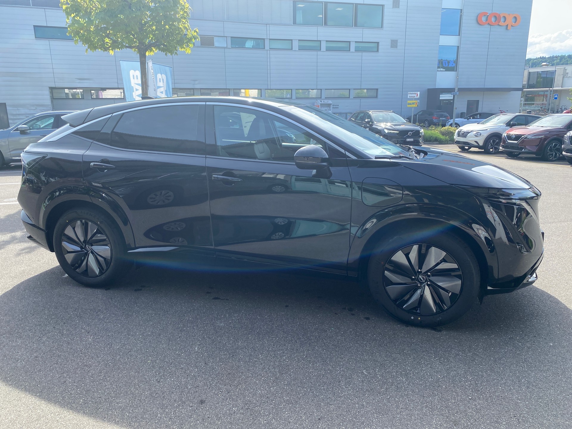 NISSAN Ariya 63 kWh Advance-image-4