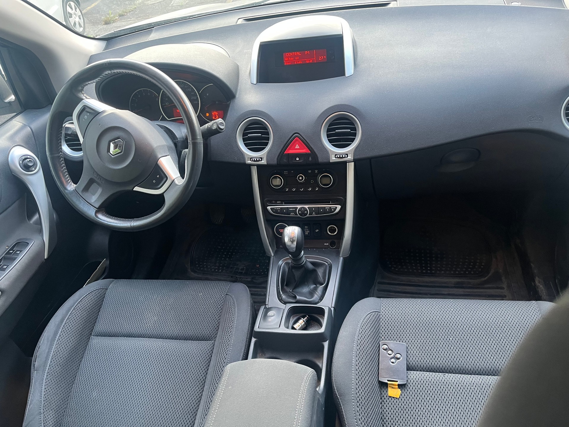 RENAULT Koleos 2.5 Dynamique 4x4-image-13