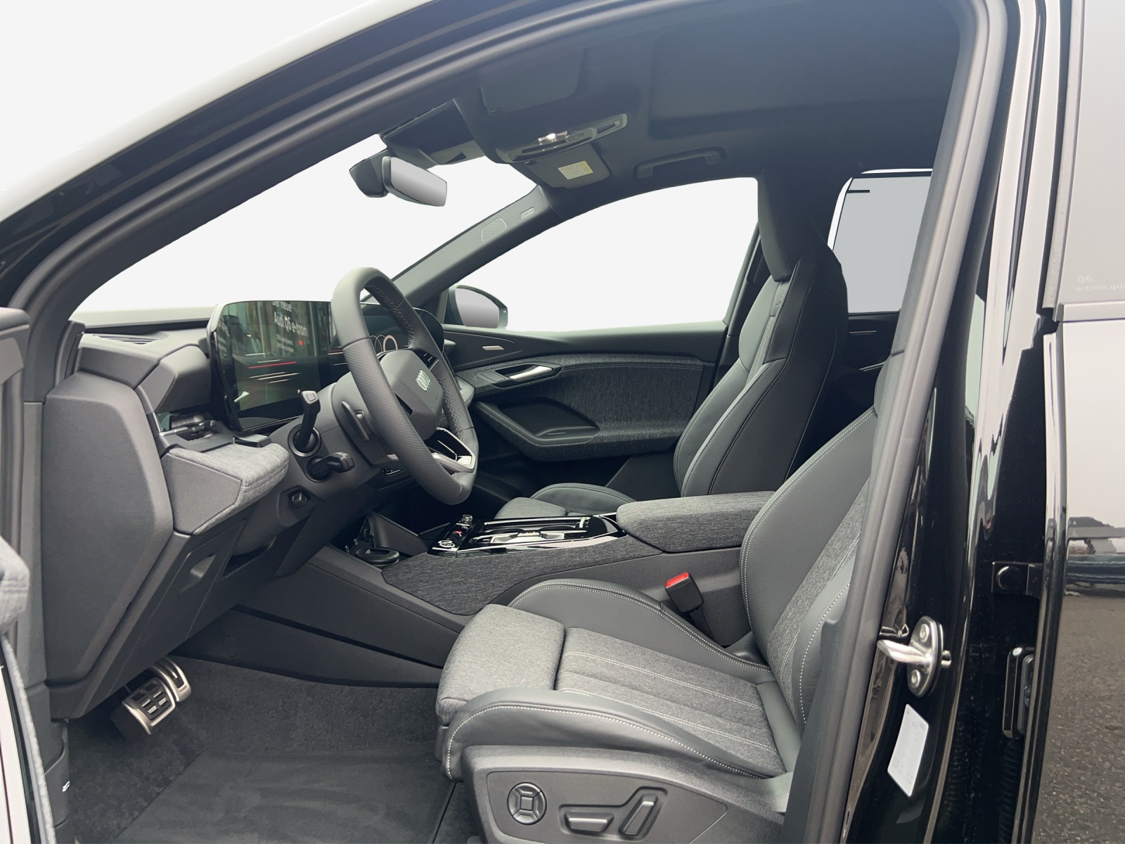 AUDI Q6 e-tron quattro-image-7