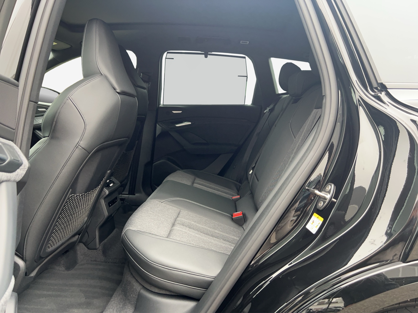 AUDI Q6 e-tron quattro-image-11