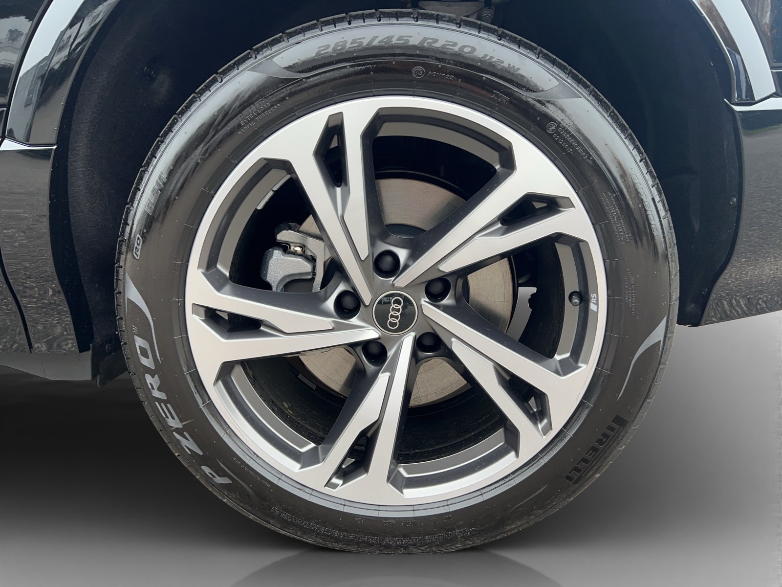 AUDI Q6 e-tron quattro-image-14
