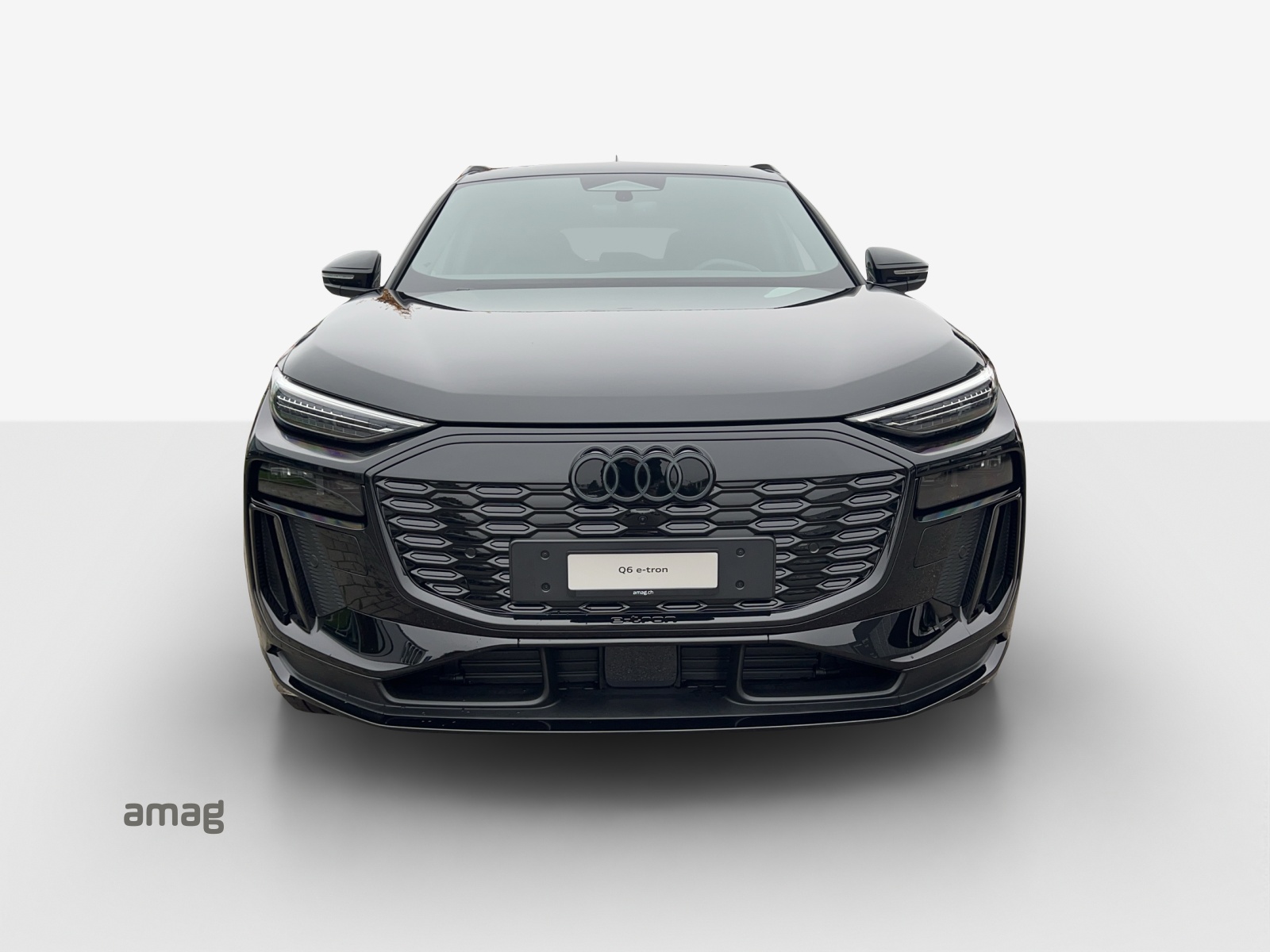 AUDI Q6 e-tron quattro-image-6