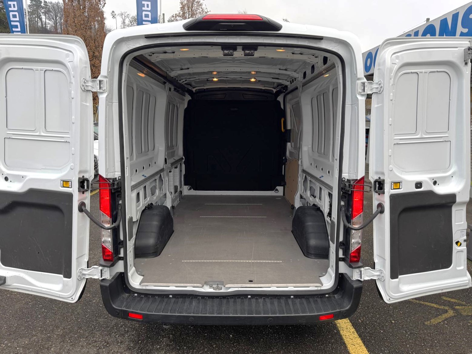 FORD Trans.Van 350 L3 Trend AT-image-14
