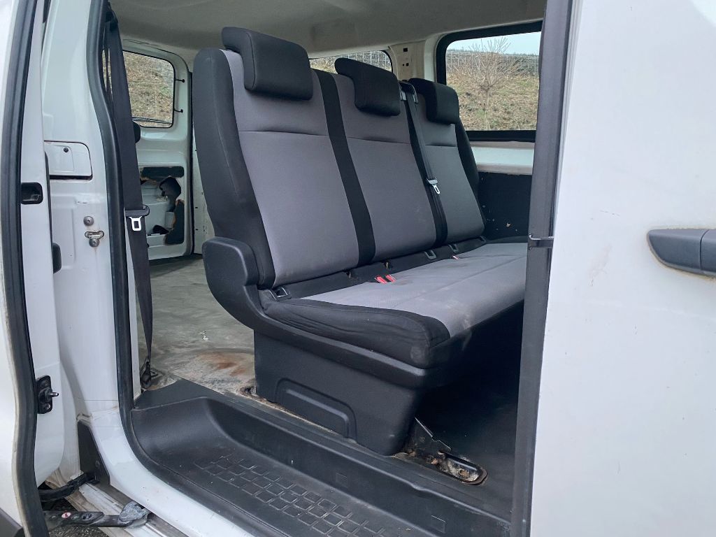 PEUGEOT Traveller 1.6 BlueHDi Active Lang-image-6