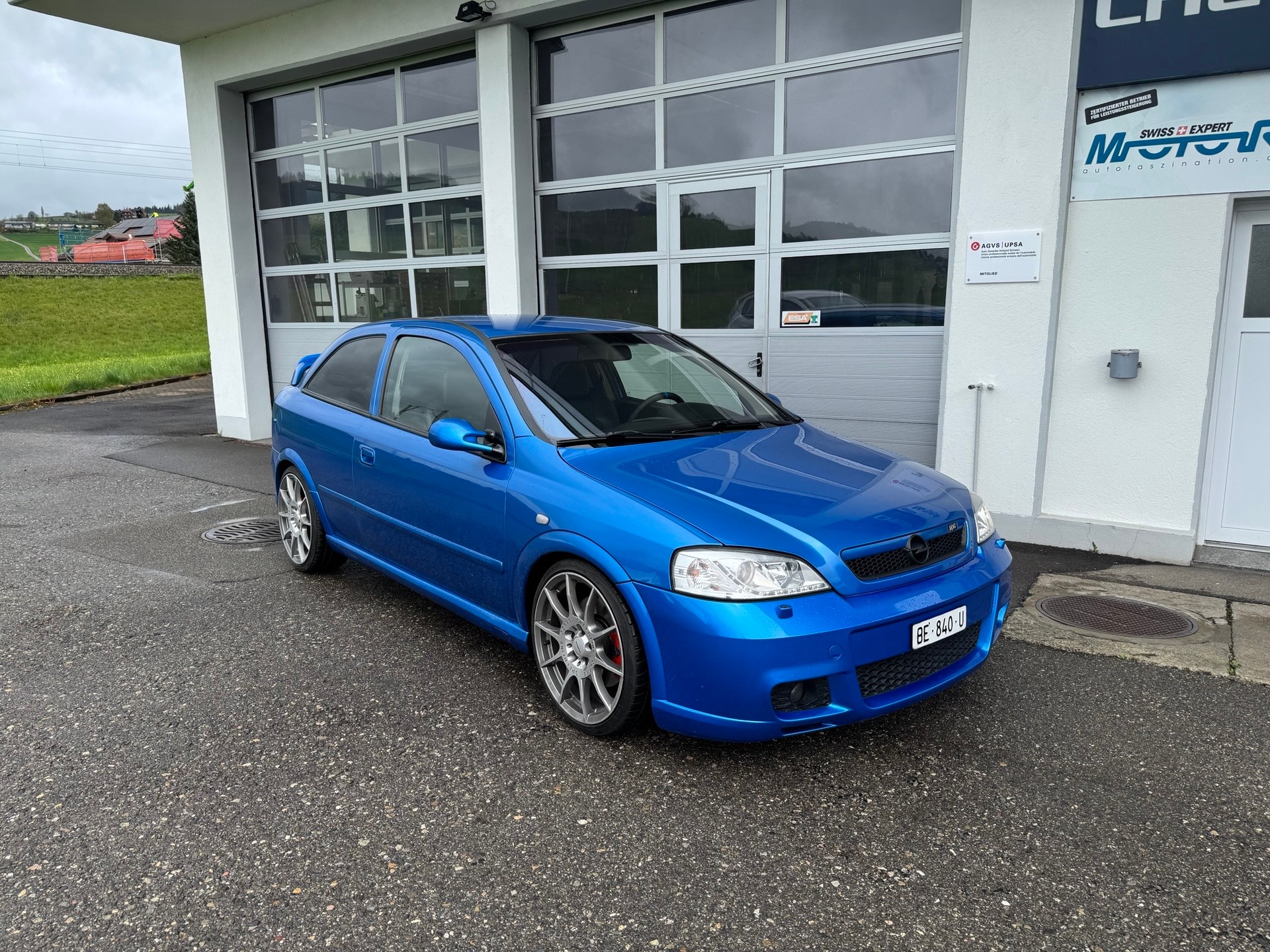 OPEL Astra 2.0i 16V Turbo OPC-image-1