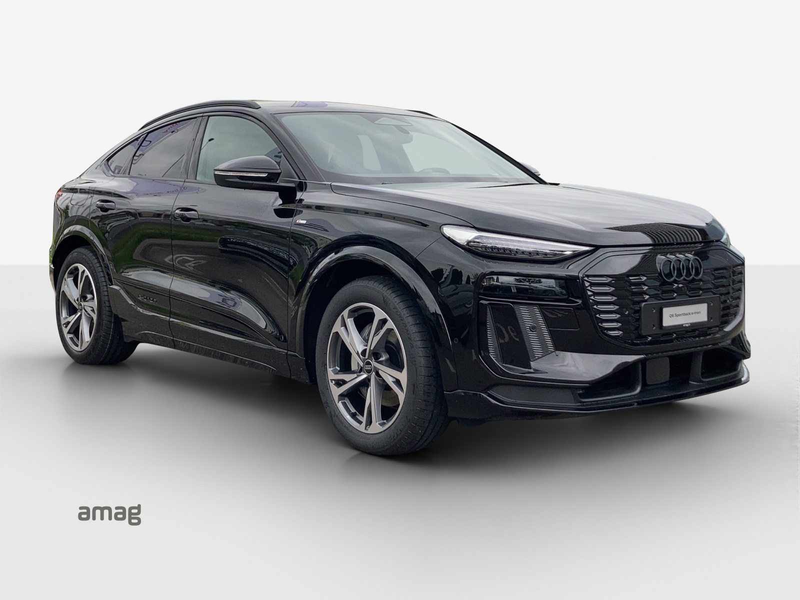 AUDI Q6 Sportback e-tron quattro-image-5
