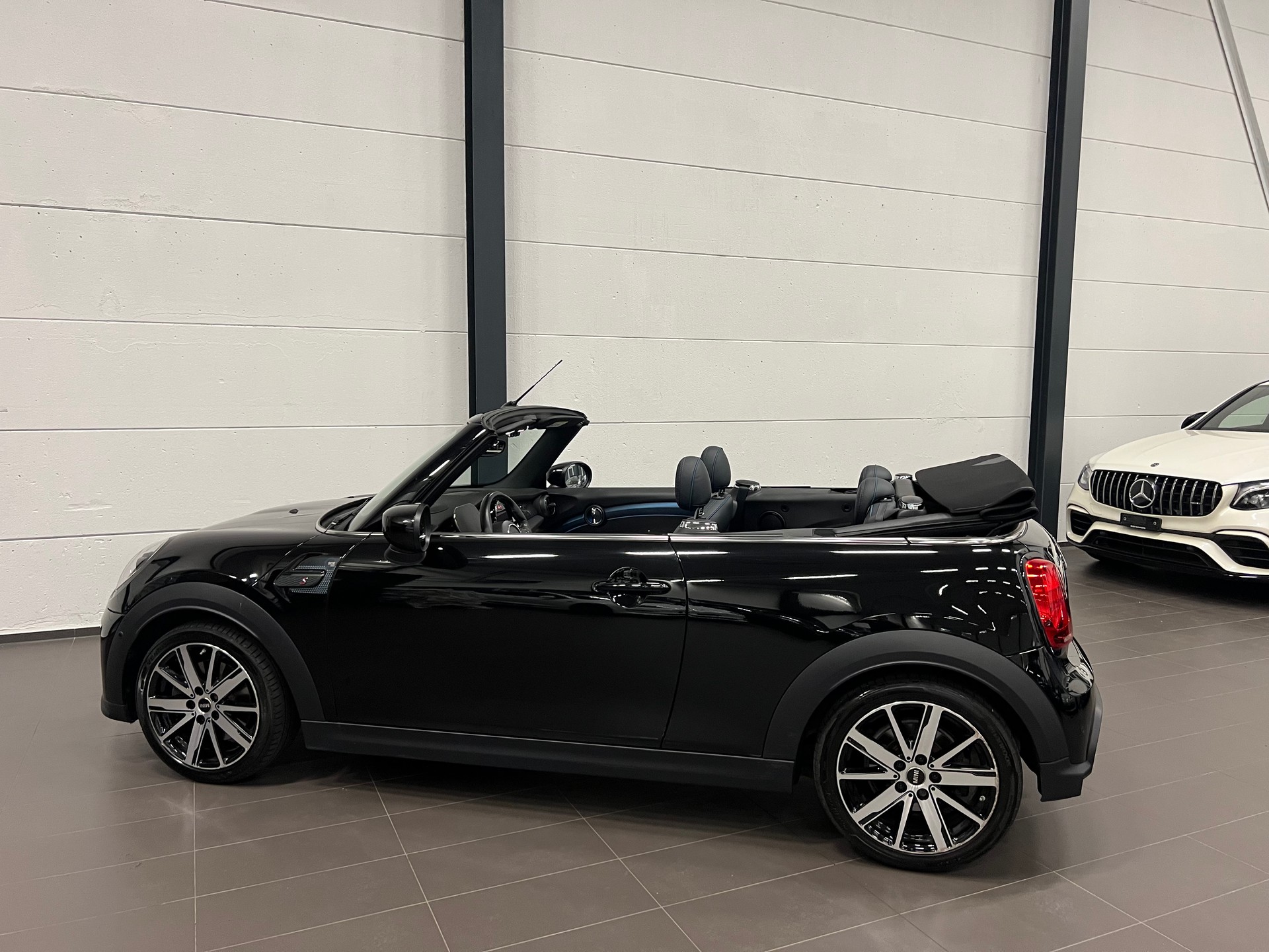 MINI Cooper S Cabriolet DKG-image-12