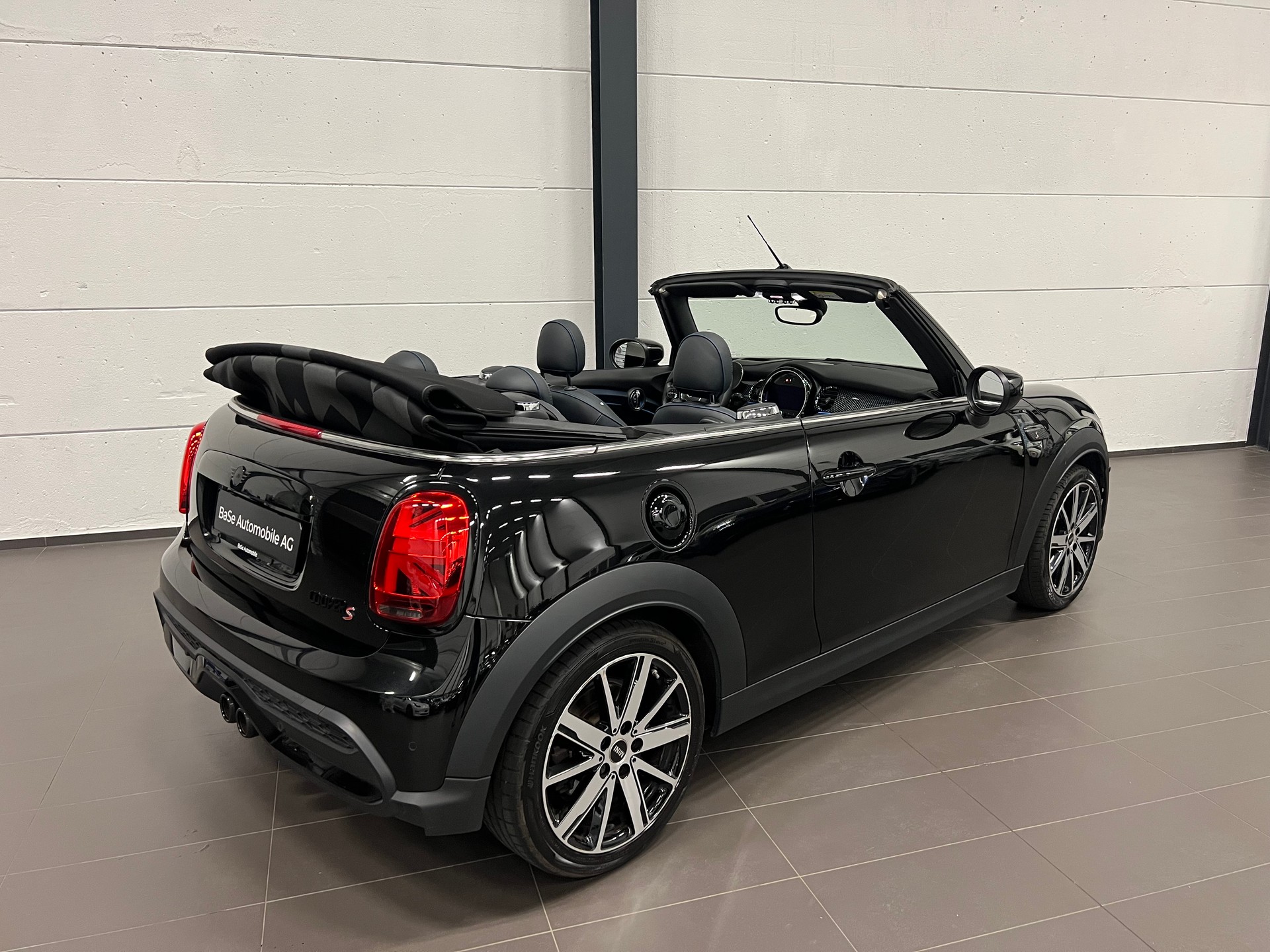 MINI Cooper S Cabriolet DKG-image-11