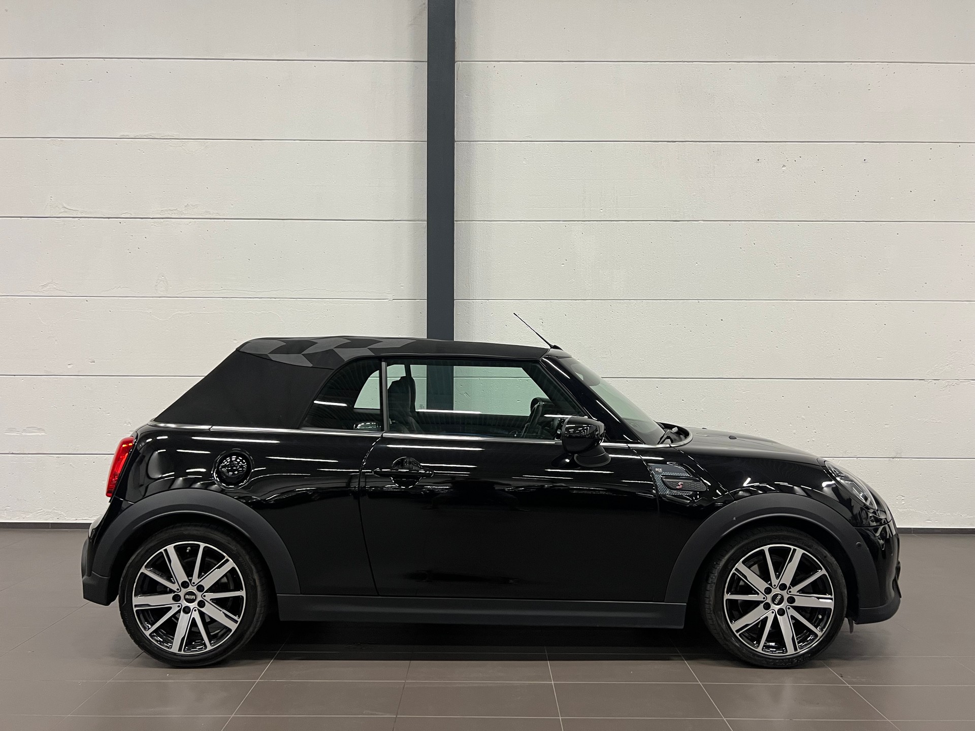 MINI Cooper S Cabriolet DKG-image-8