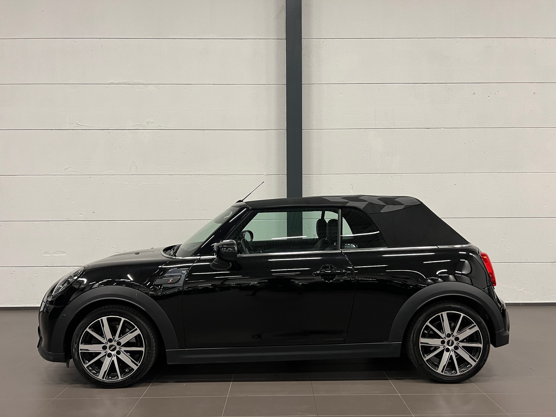 MINI Cooper S Cabriolet DKG-image-9