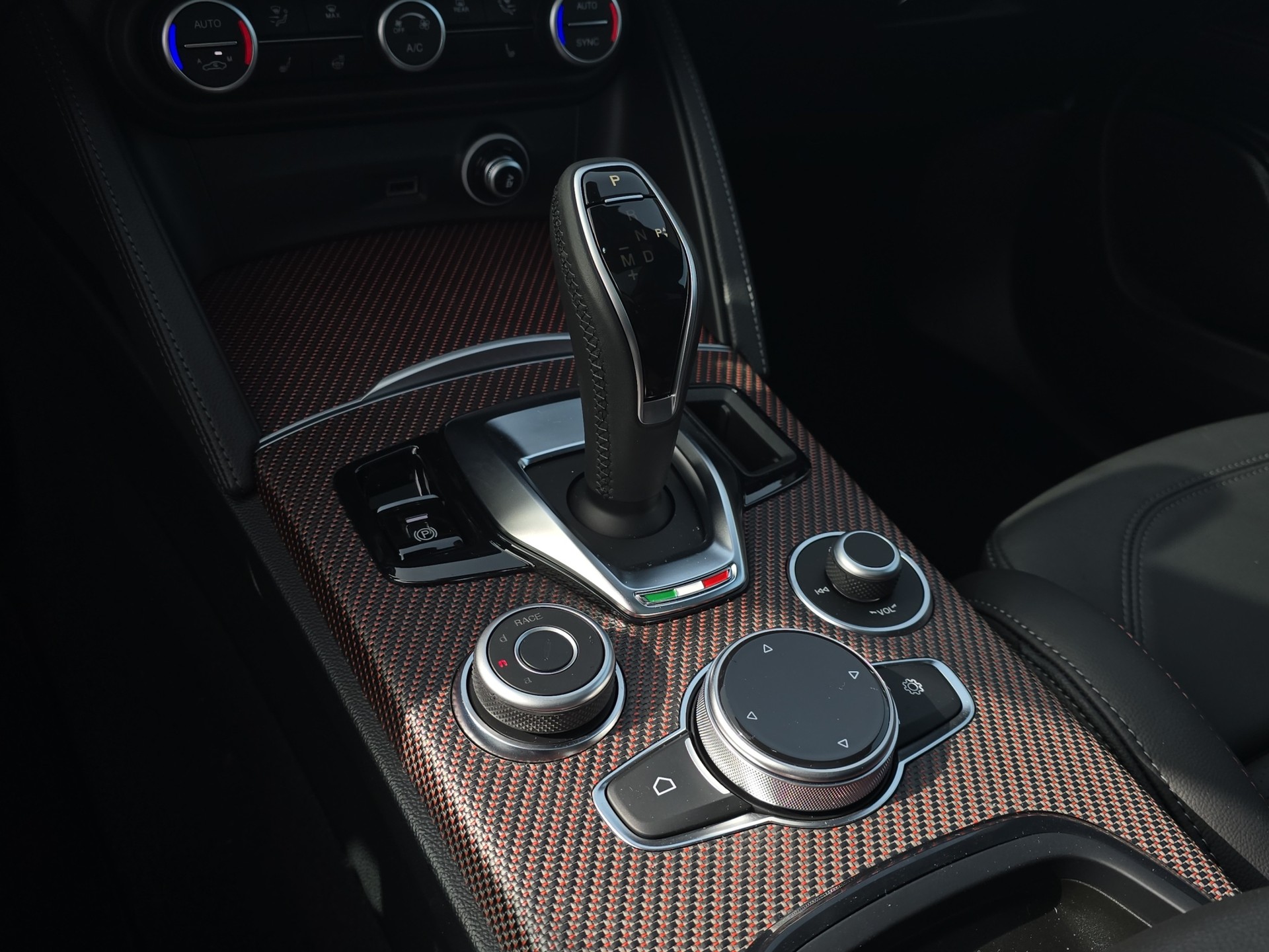 ALFA ROMEO Stelvio 2.9 V6 Quadrifoglio SUPER SPORT Q4 AT8-image-11