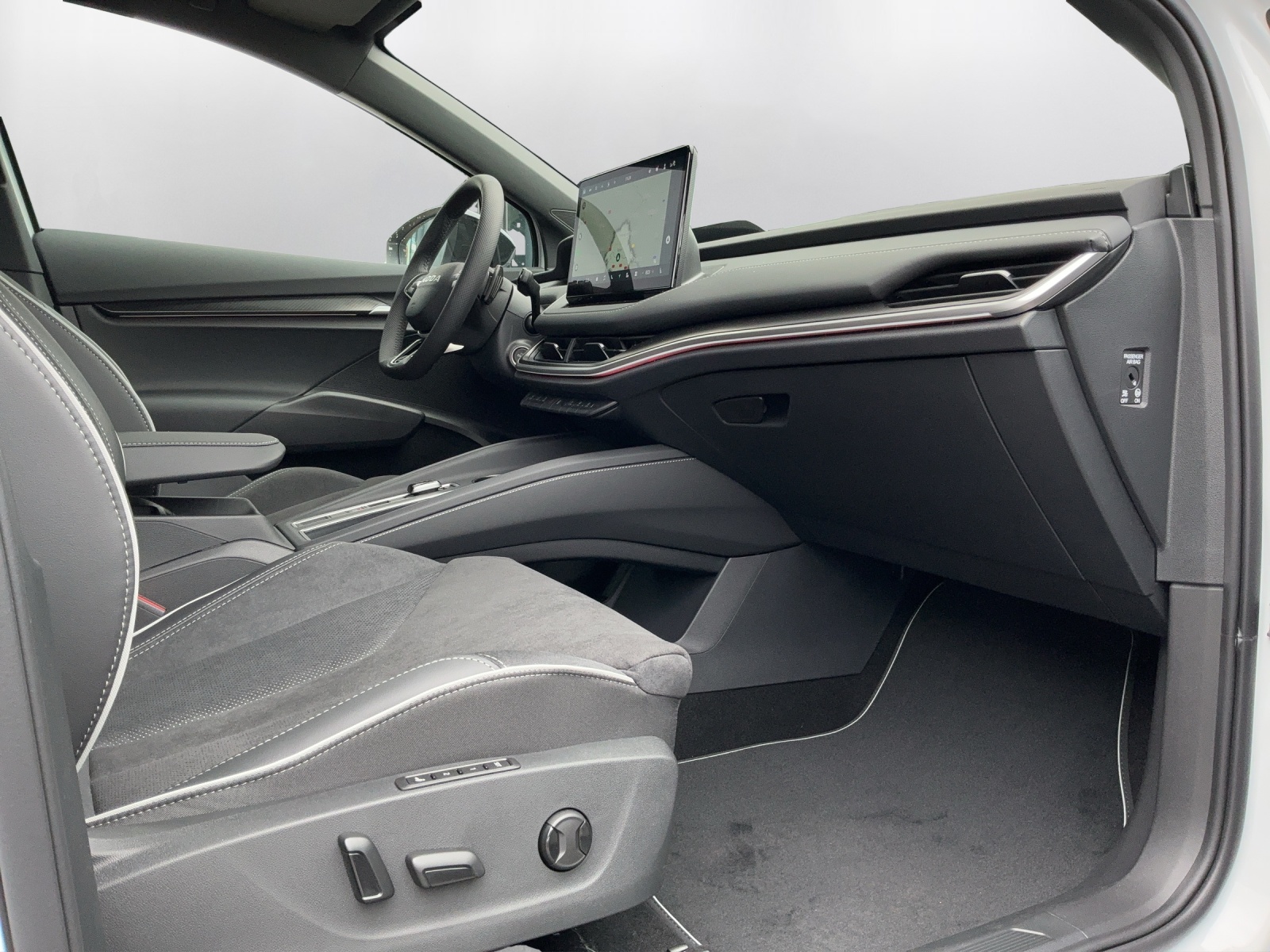 SKODA Elroq 85 Sportline-image-13