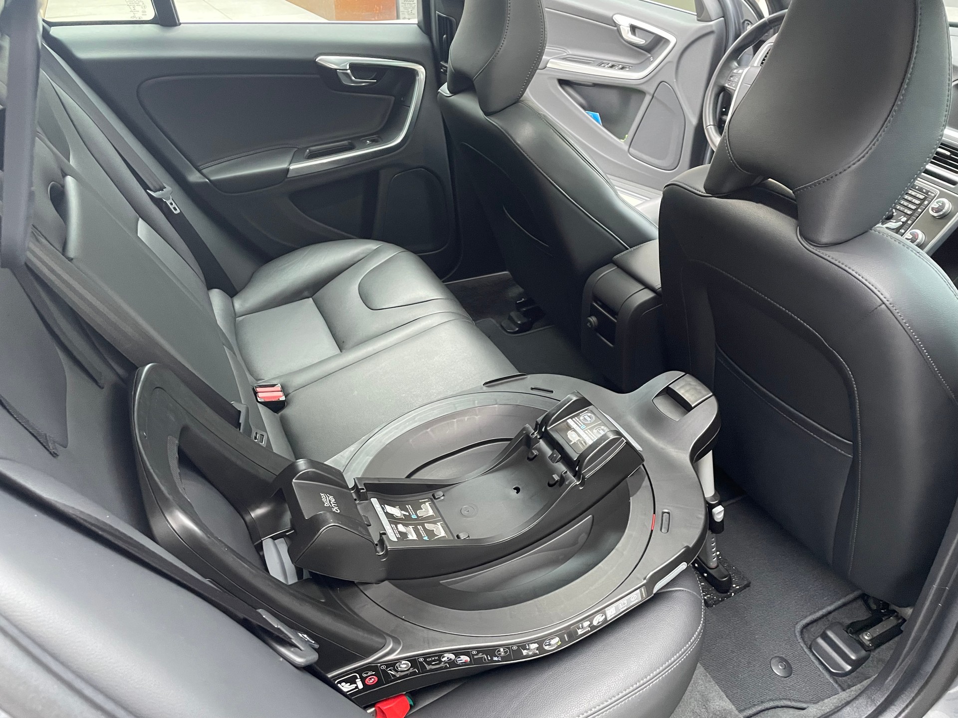 VOLVO 2.4 D6 Summum Pl.Hyb.-image-7