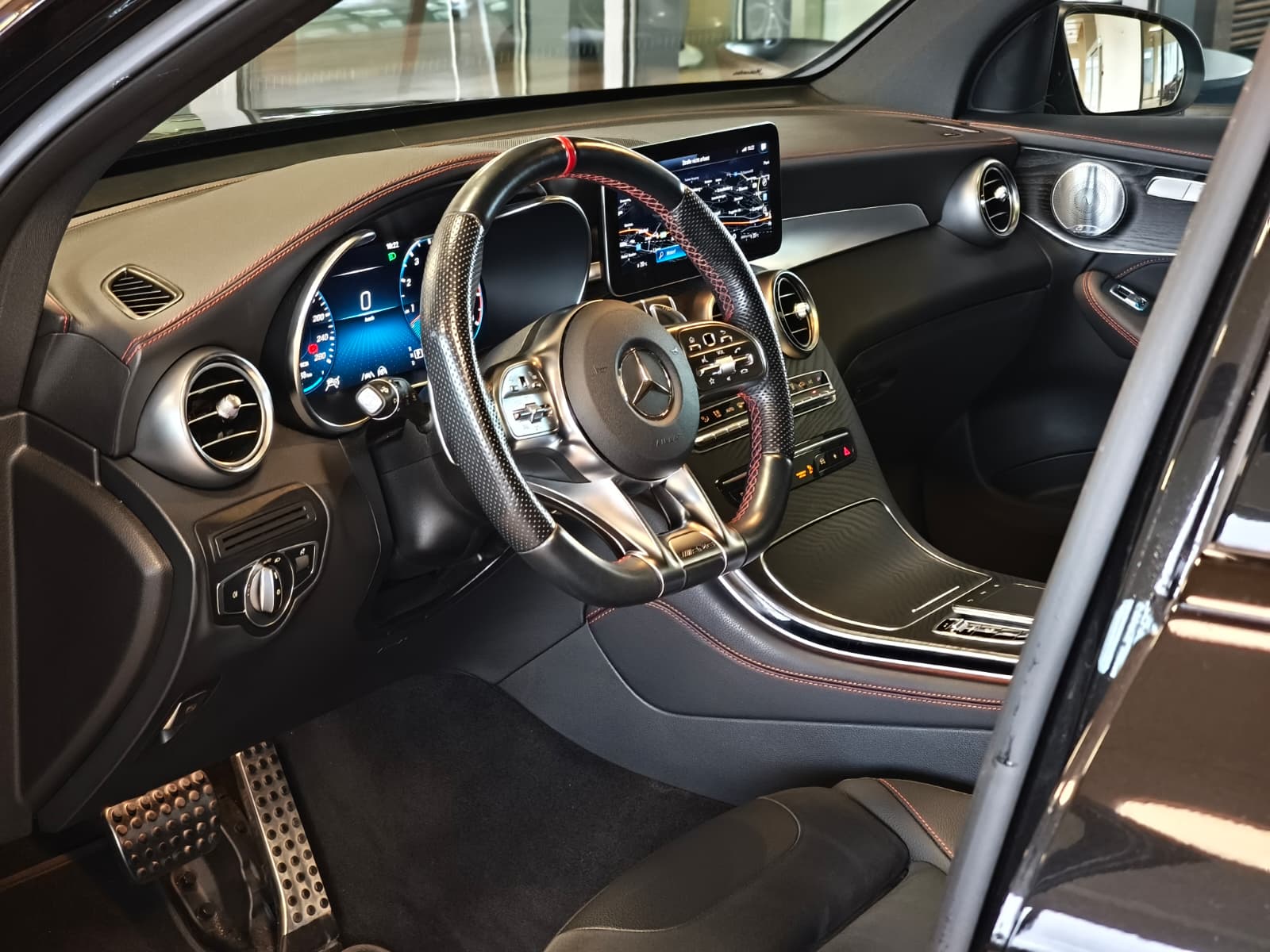 MERCEDES-BENZ GLC 43 AMG 4Matic 9G-Tronic-image-7