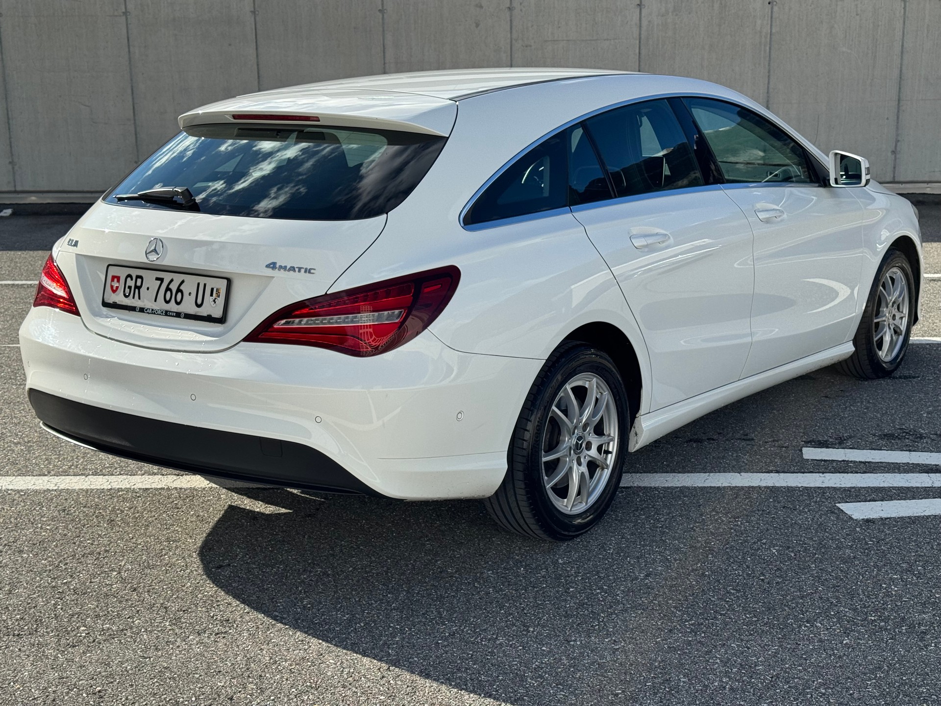 MERCEDES-BENZ CLA Shooting Br. 200 d Swiss Star Urban 4M 7G-DCT-image-5