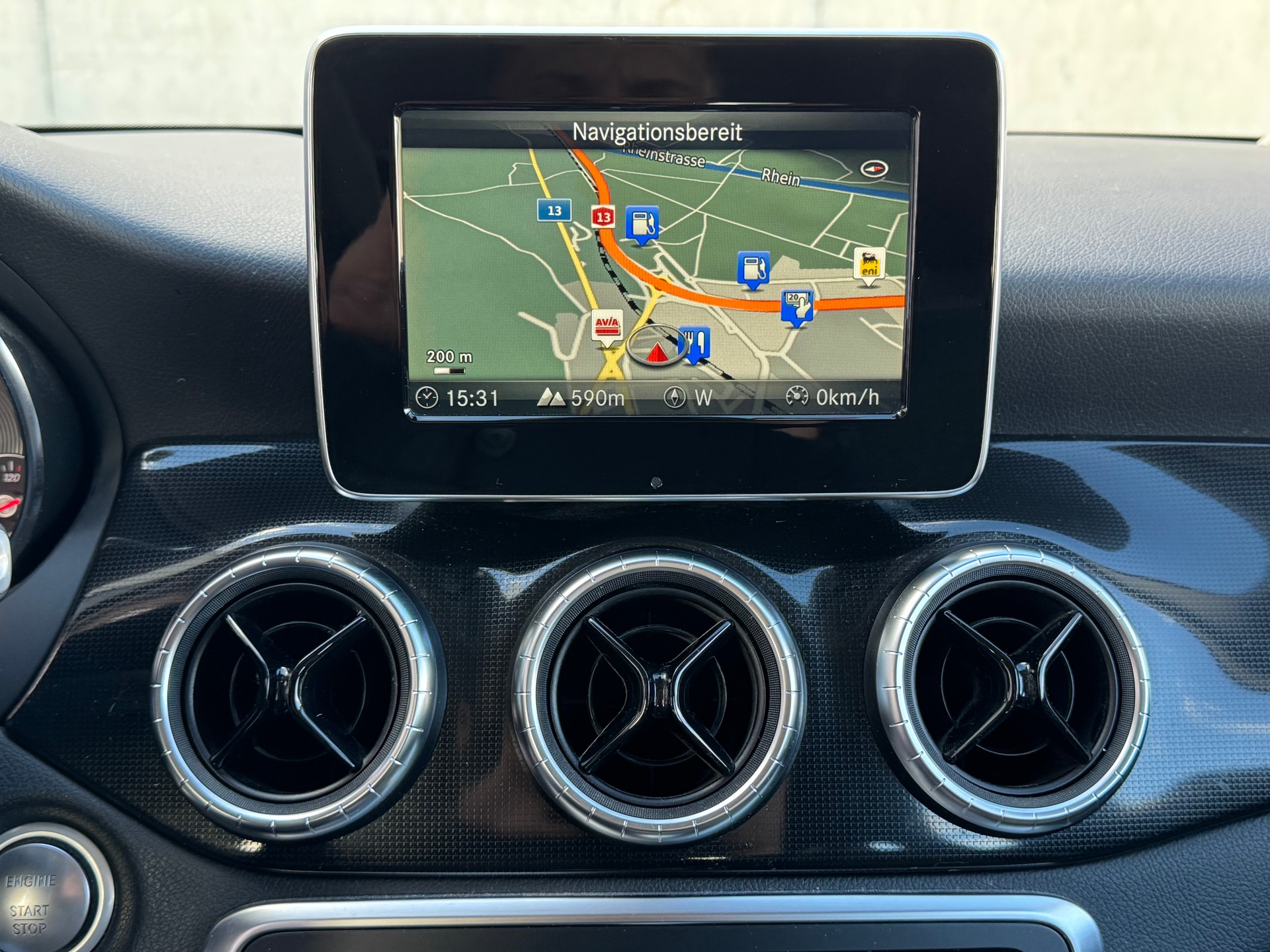 MERCEDES-BENZ CLA Shooting Br. 200 d Swiss Star Urban 4M 7G-DCT-image-22