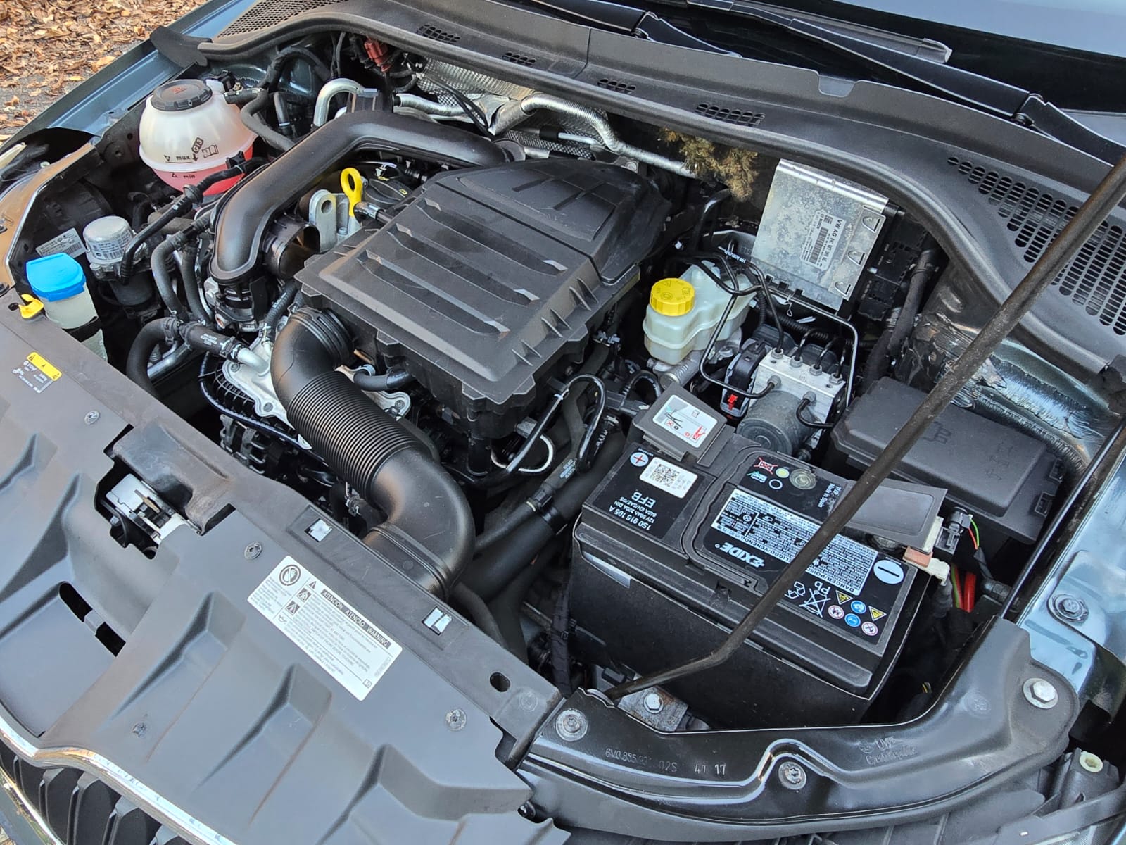 SKODA Fabia 1.0 TSI Swiss Line 25-image-24