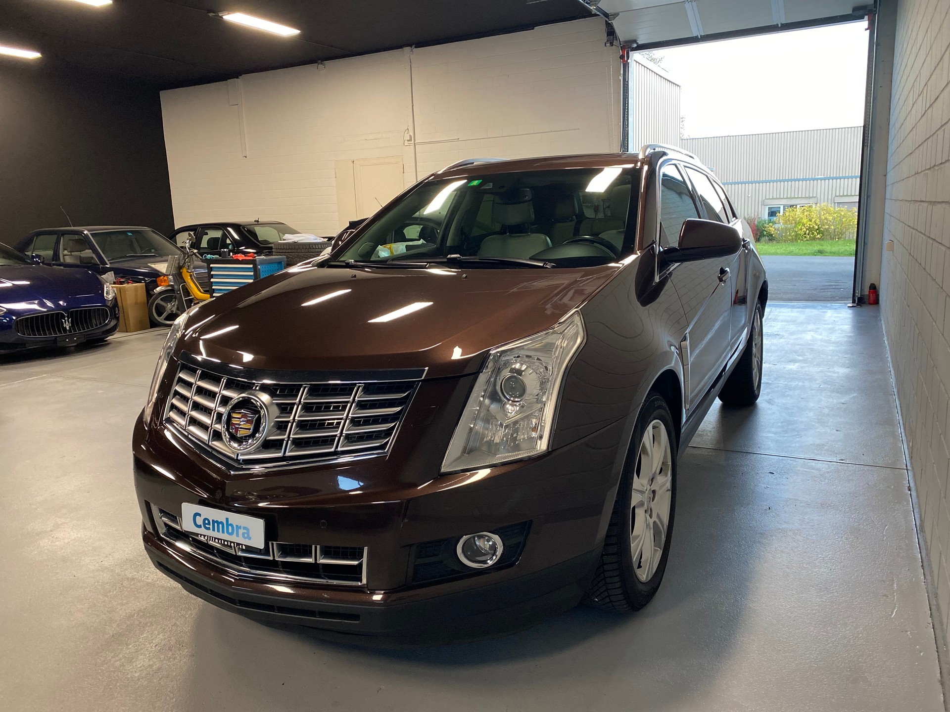 CADILLAC SRX 3.6 V6 Premium 4WD Automatic-image-4