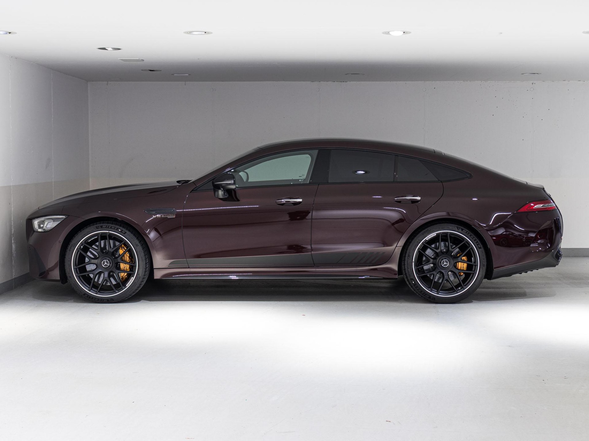 MERCEDES-BENZ AMG GT 63 S 4MATIC+-image-4