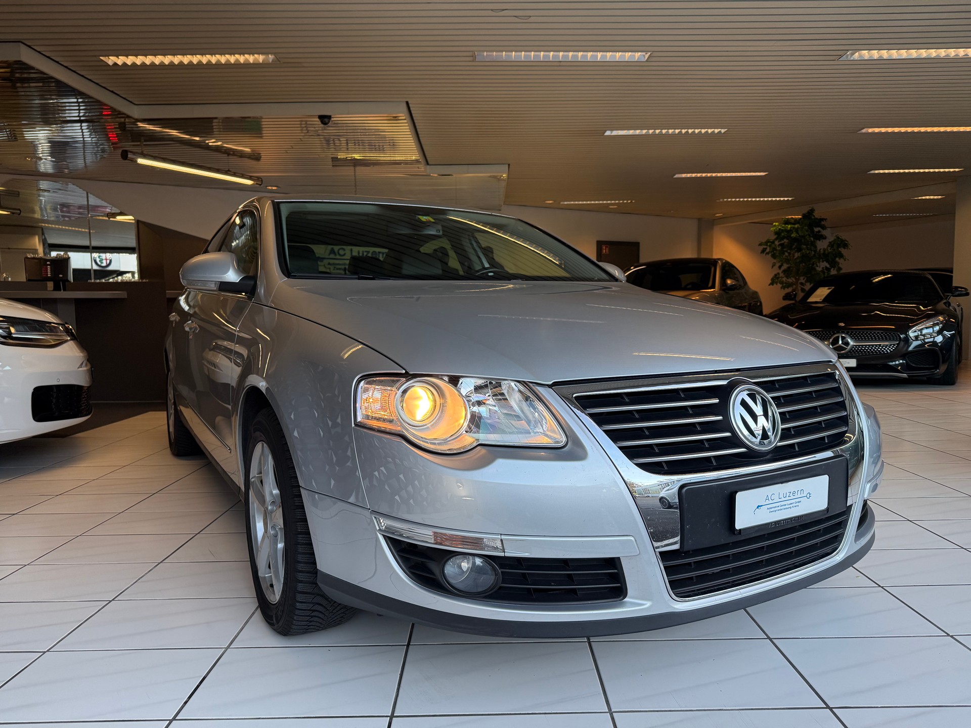 VW Passat 2.0 FSI Highline-image-3