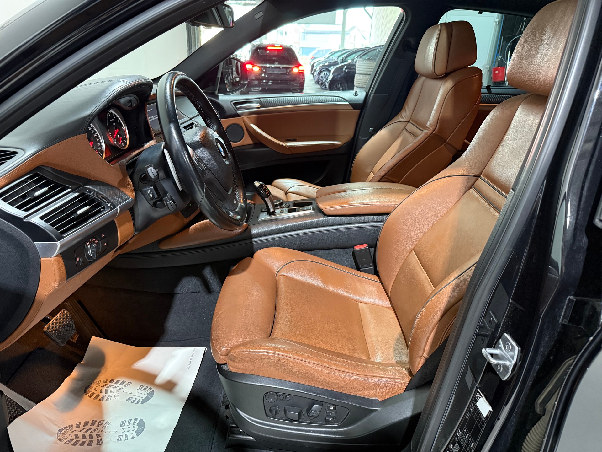 BMW X6 M Steptronic-image-10