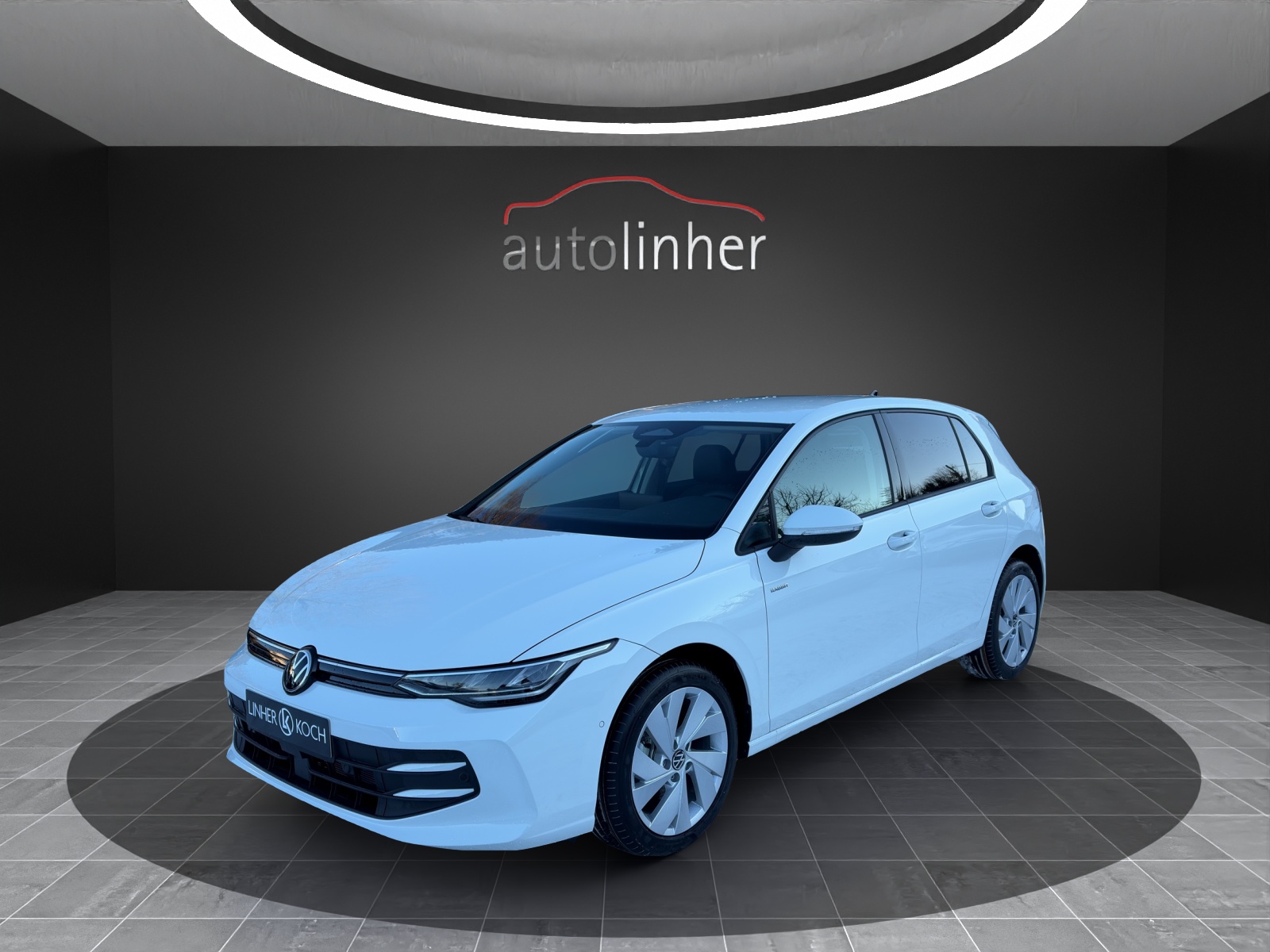 VW Golf 1.5 TSI Basis-image-0