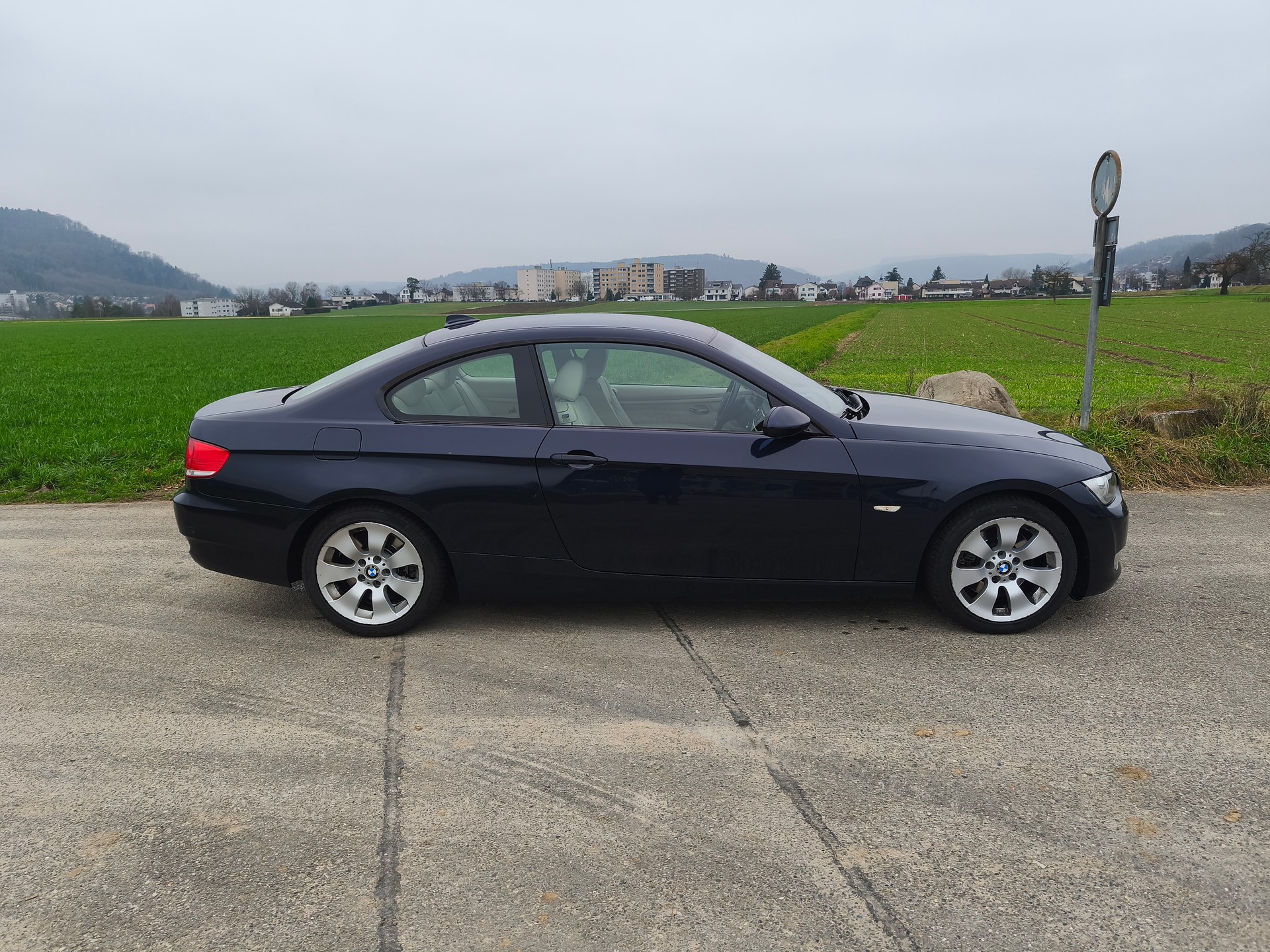 BMW 330i xDrive Coupé-image-5