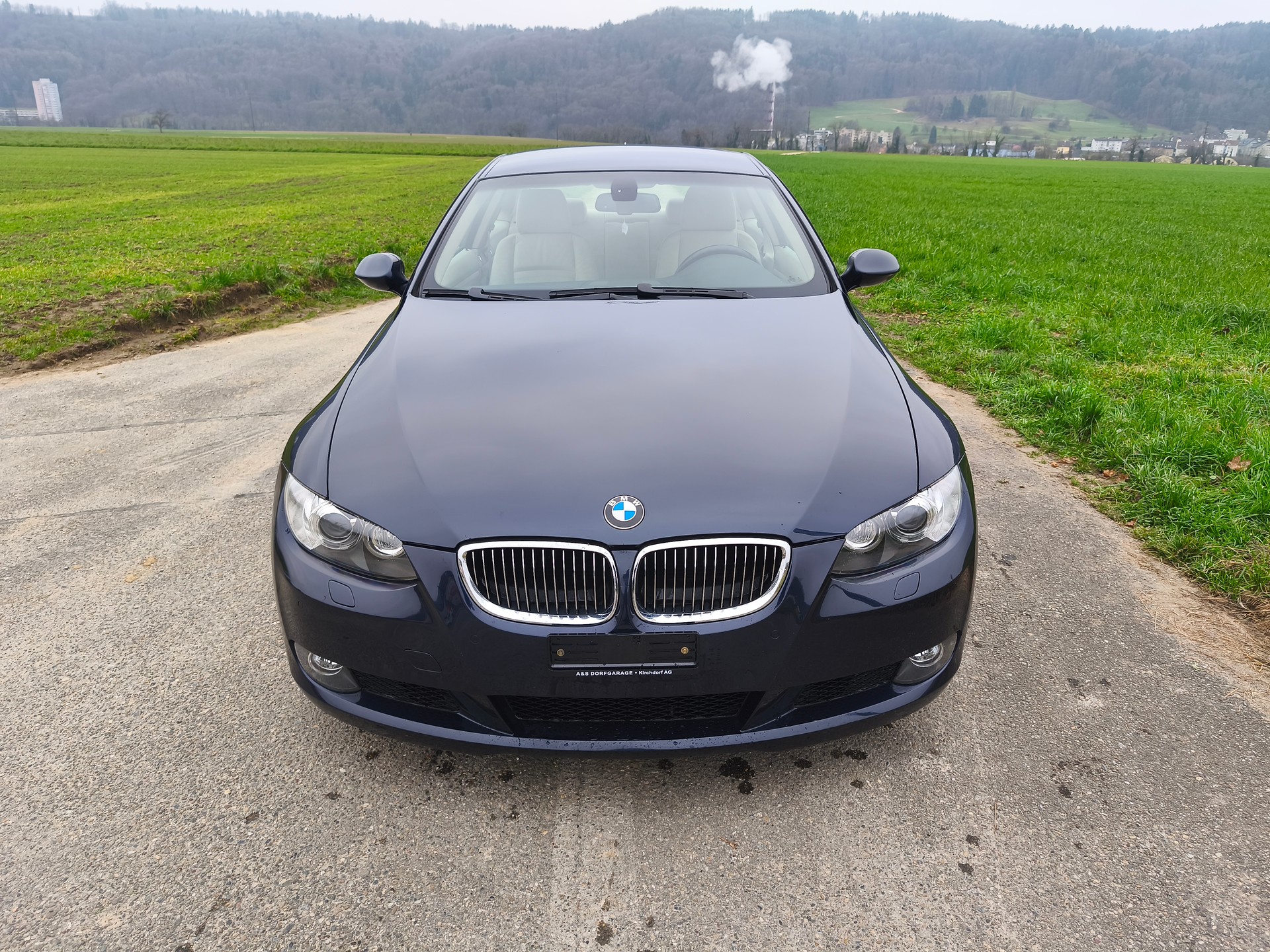 BMW 330i xDrive Coupé-image-7
