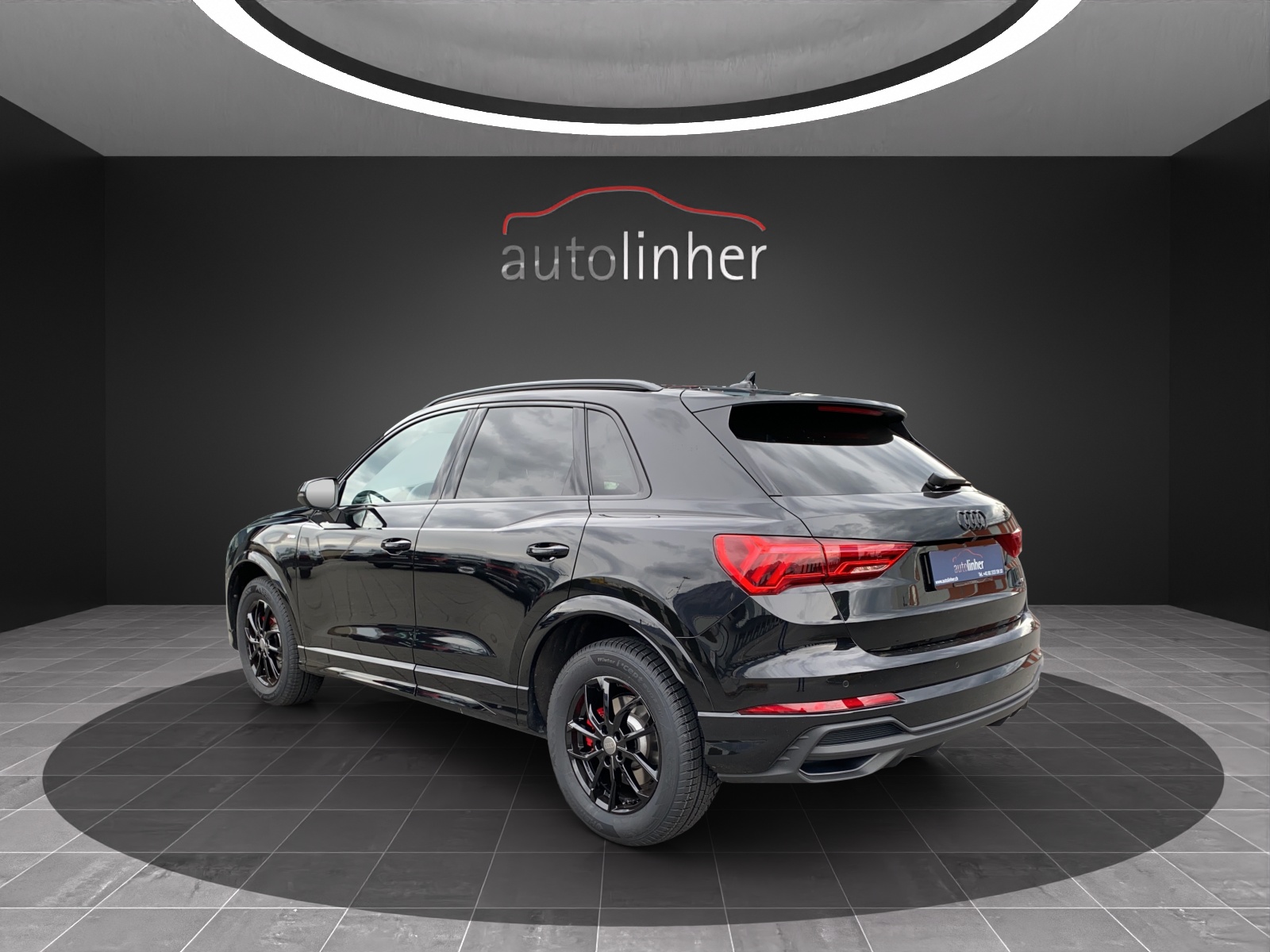 AUDI Q3 45 TFSI S line quattro S-tronic-image-2