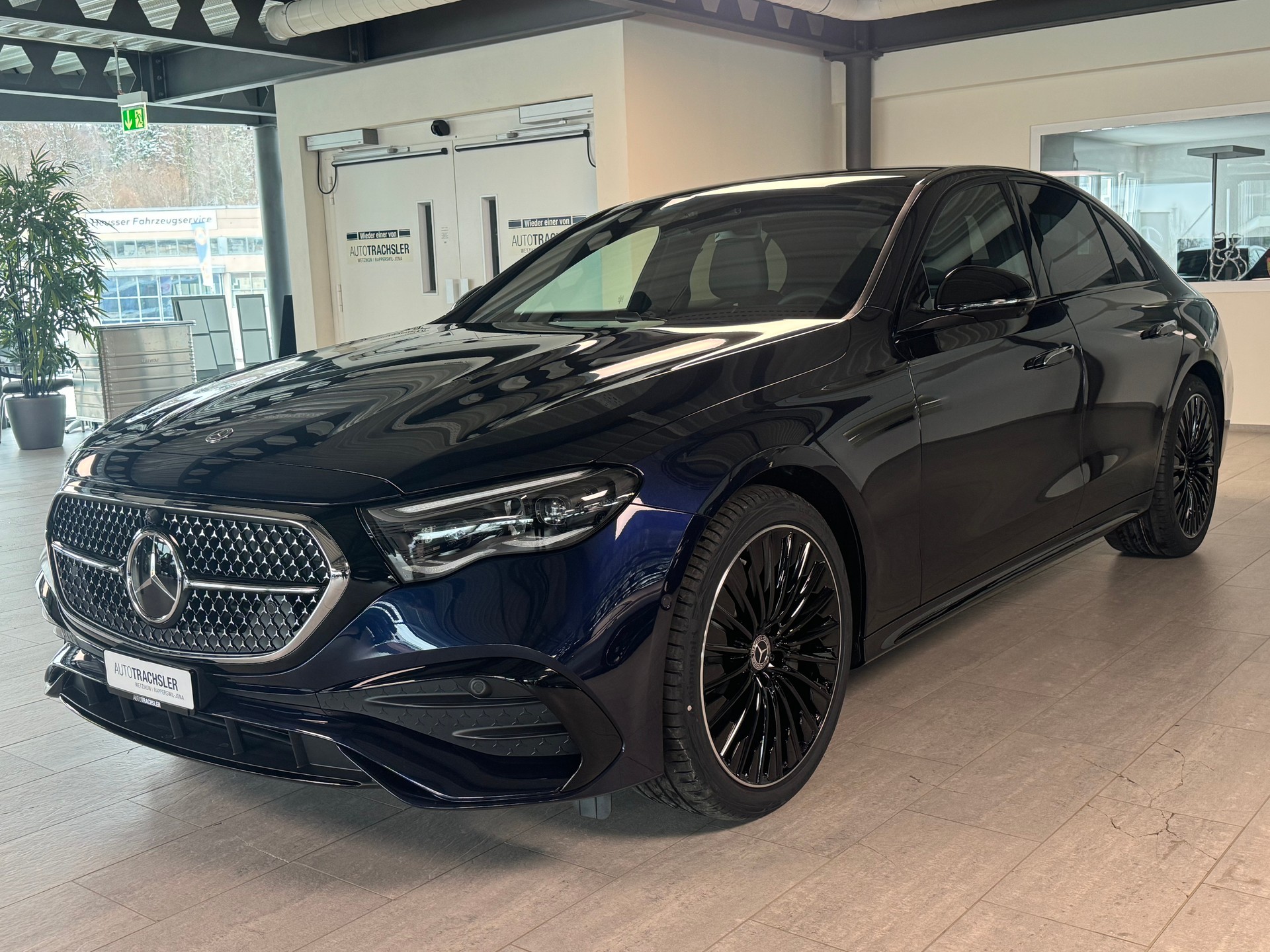 MERCEDES-BENZ E 220 d 4Matic 9G-Tronic-image-1