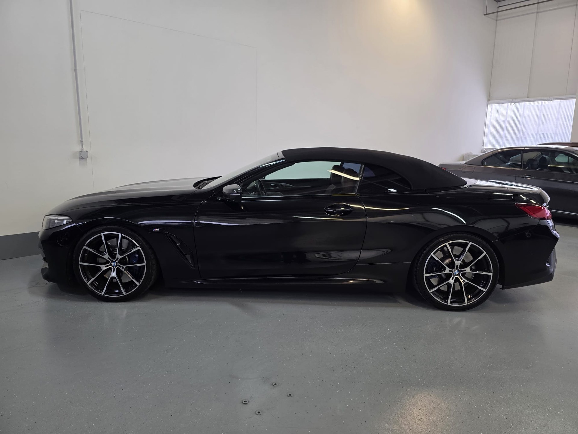BMW M850i xDrive Steptronic-image-19
