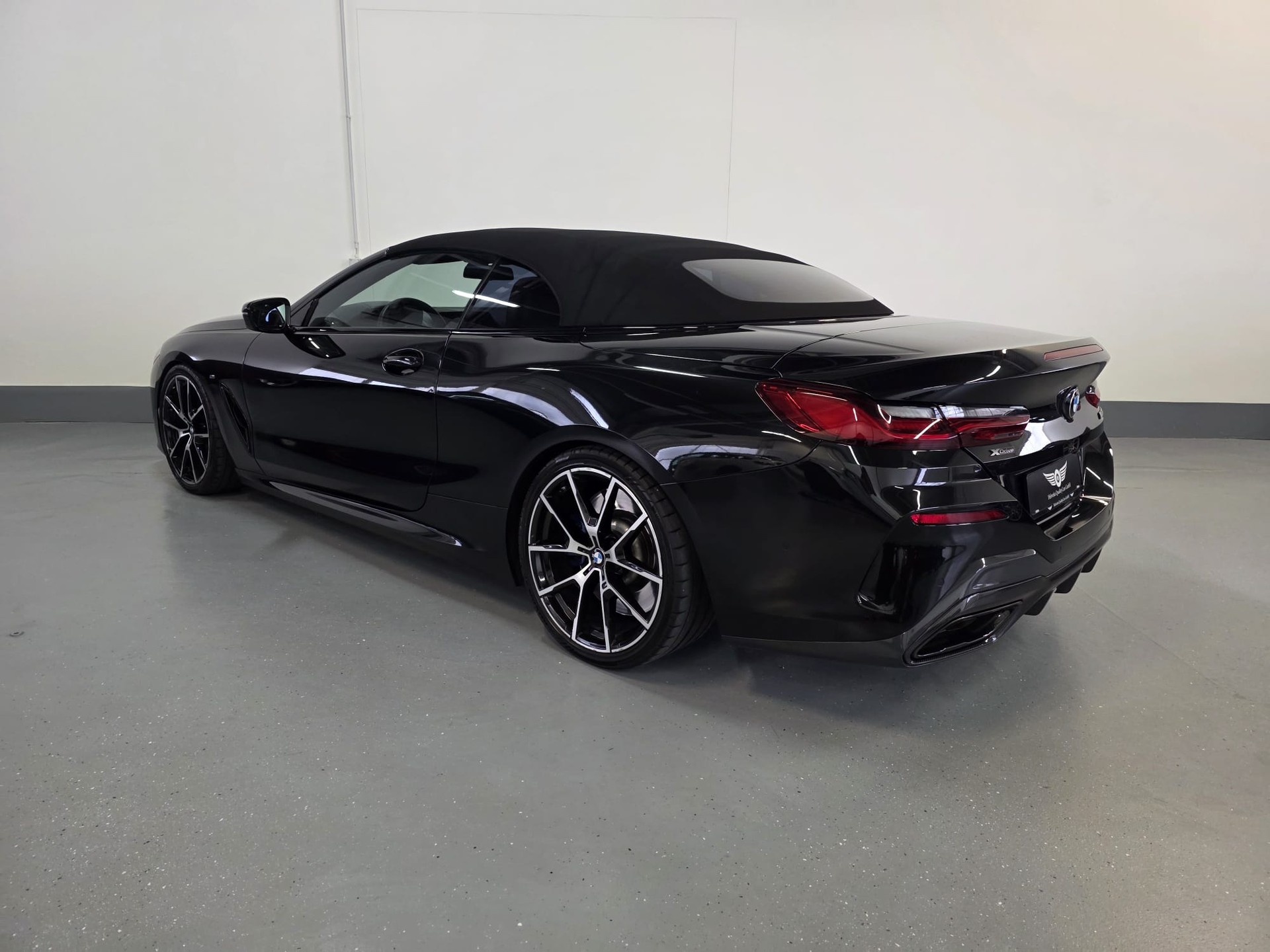 BMW M850i xDrive Steptronic-image-22