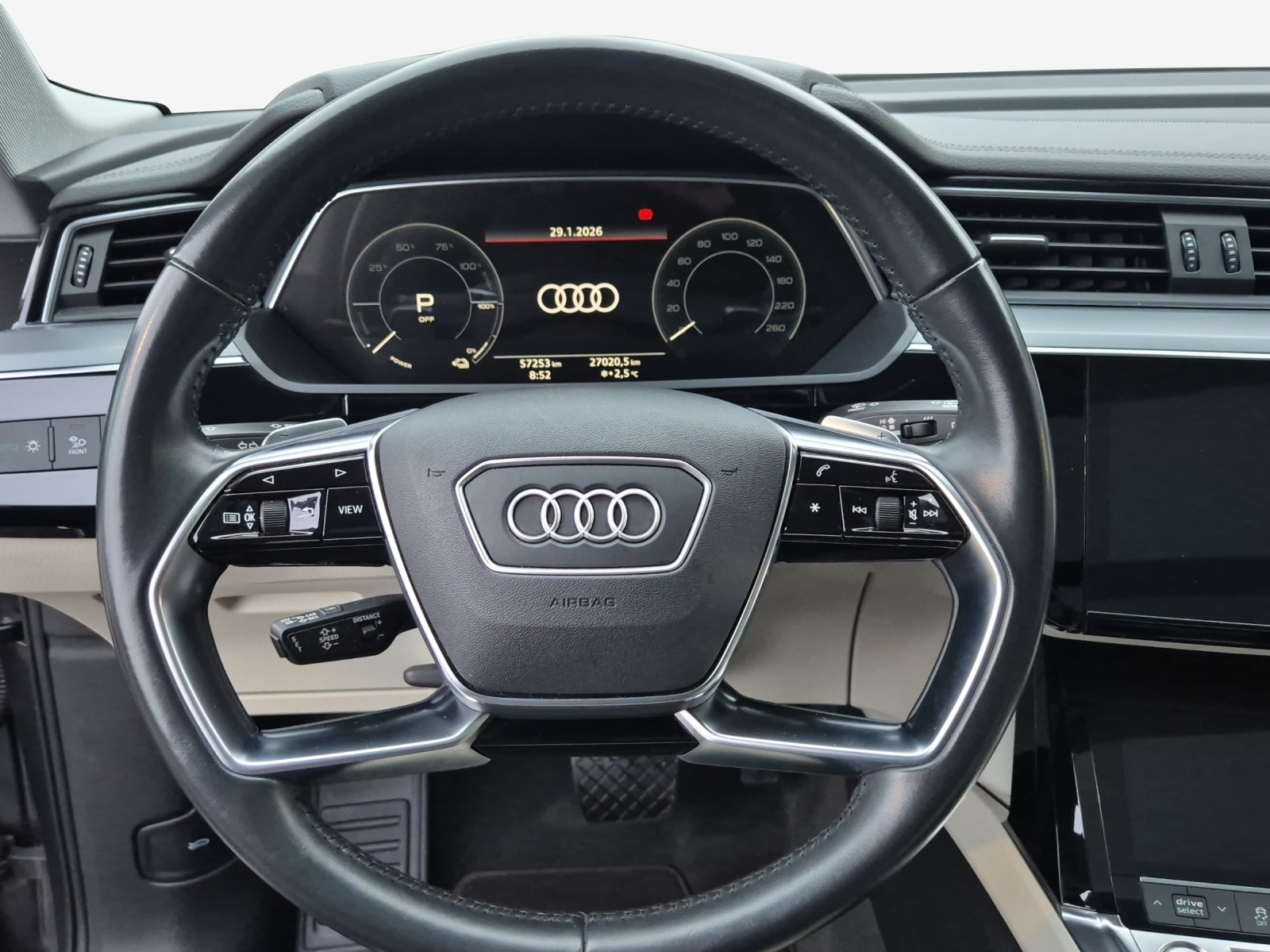AUDI e-tron 55 quattro-image-10