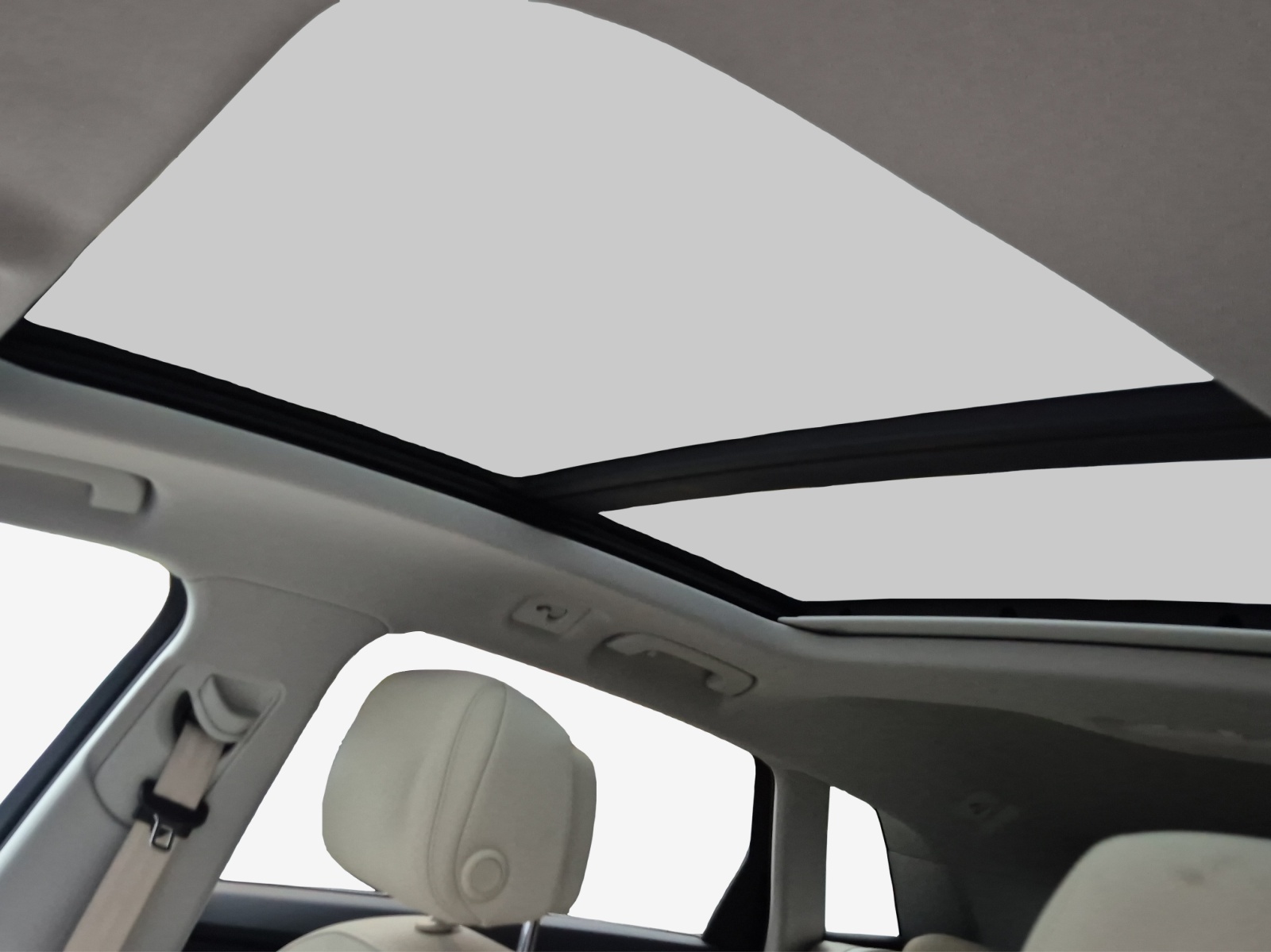 AUDI e-tron 55 quattro-image-14