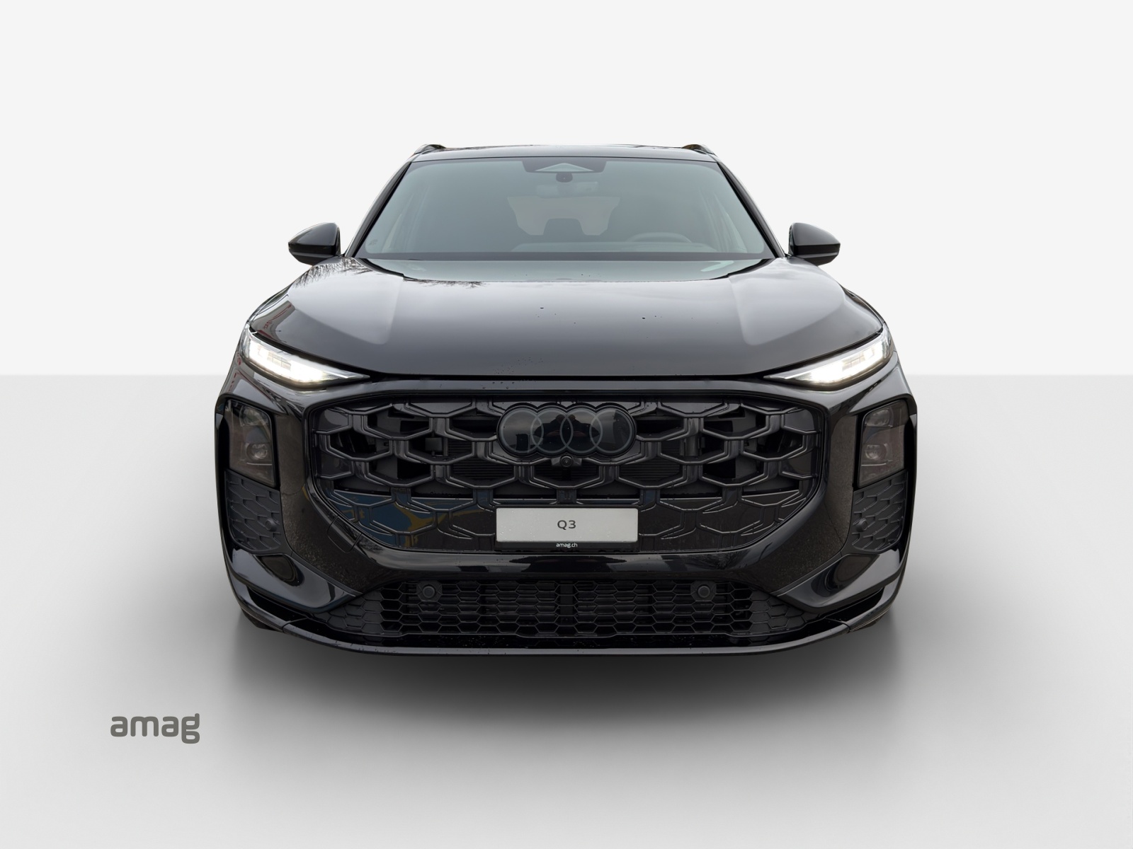 AUDI Q3 SUV TFSI quattro 195 kW S tronic-image-6