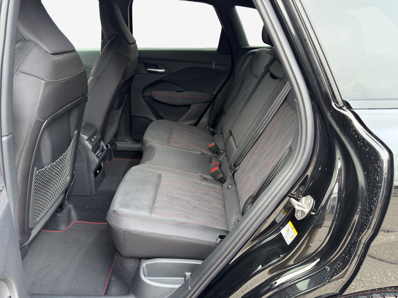 AUDI Q3 SUV TFSI quattro 195 kW S tronic-image-11