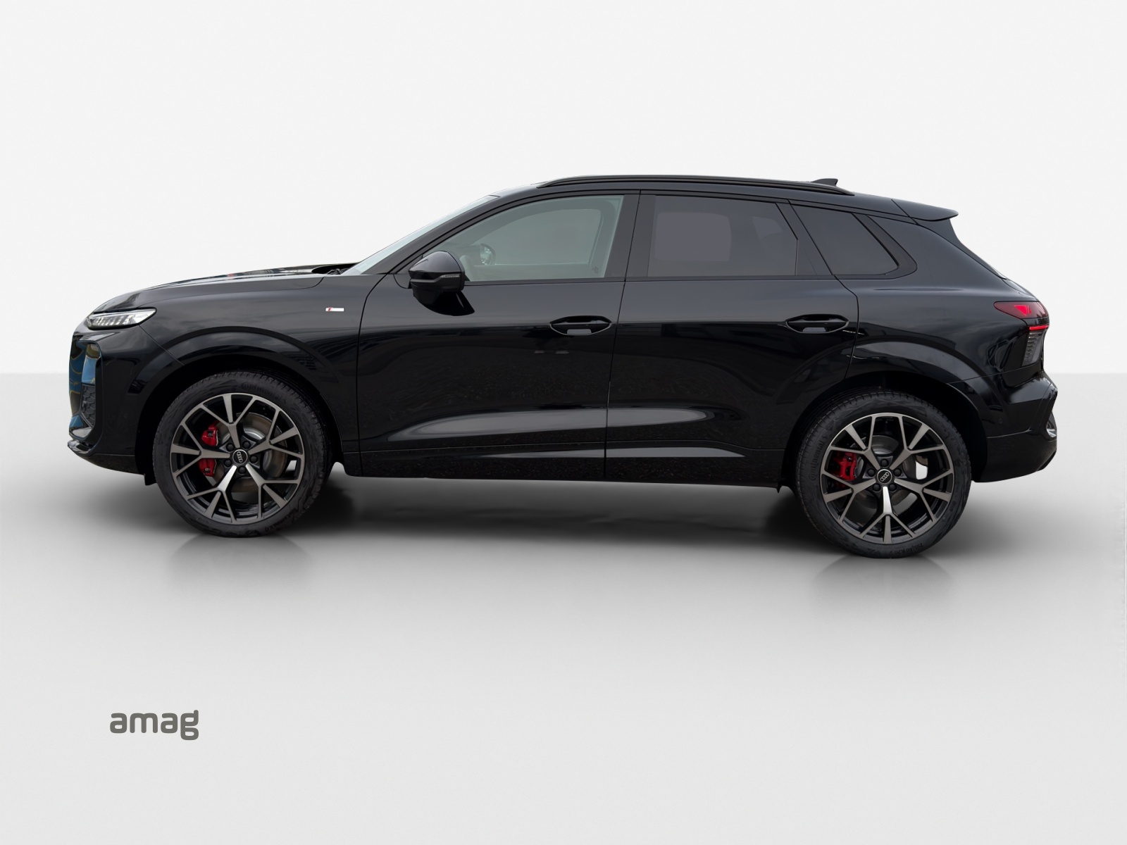 AUDI Q3 SUV TFSI quattro 195 kW S tronic-image-1