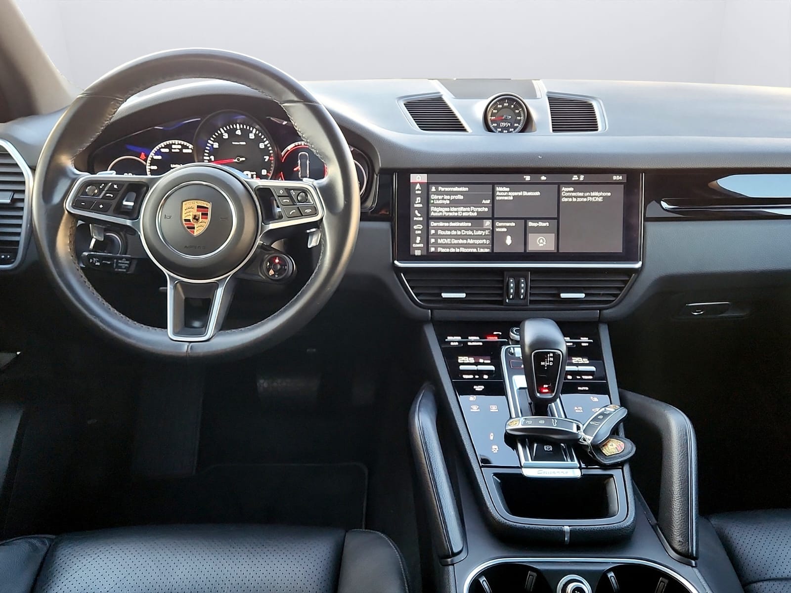 PORSCHE Cayenne-image-12