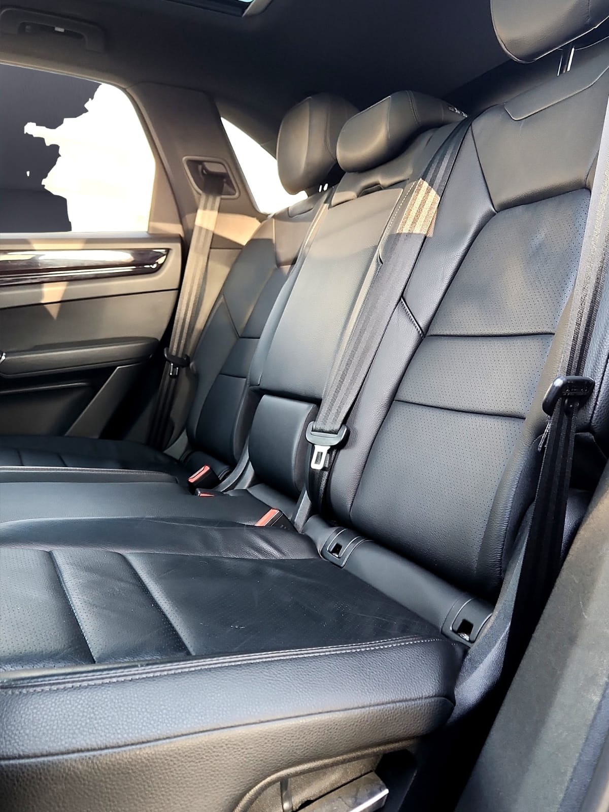 PORSCHE Cayenne-image-8