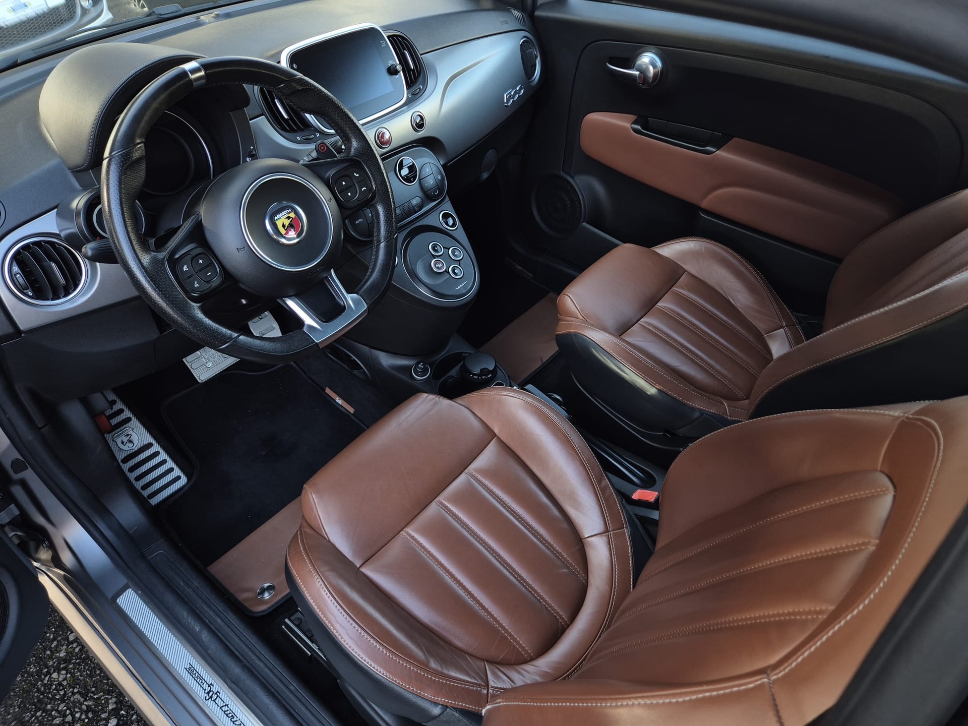 FIAT 595 1.4 16V Turbo Abarth Turismo Dualogic-image-8