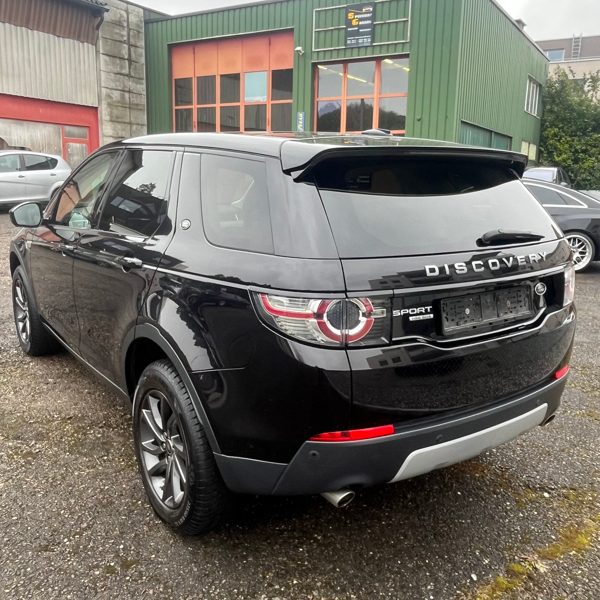 LAND ROVER Discovery Sport 2.2SD4 HSE AT9-image-1