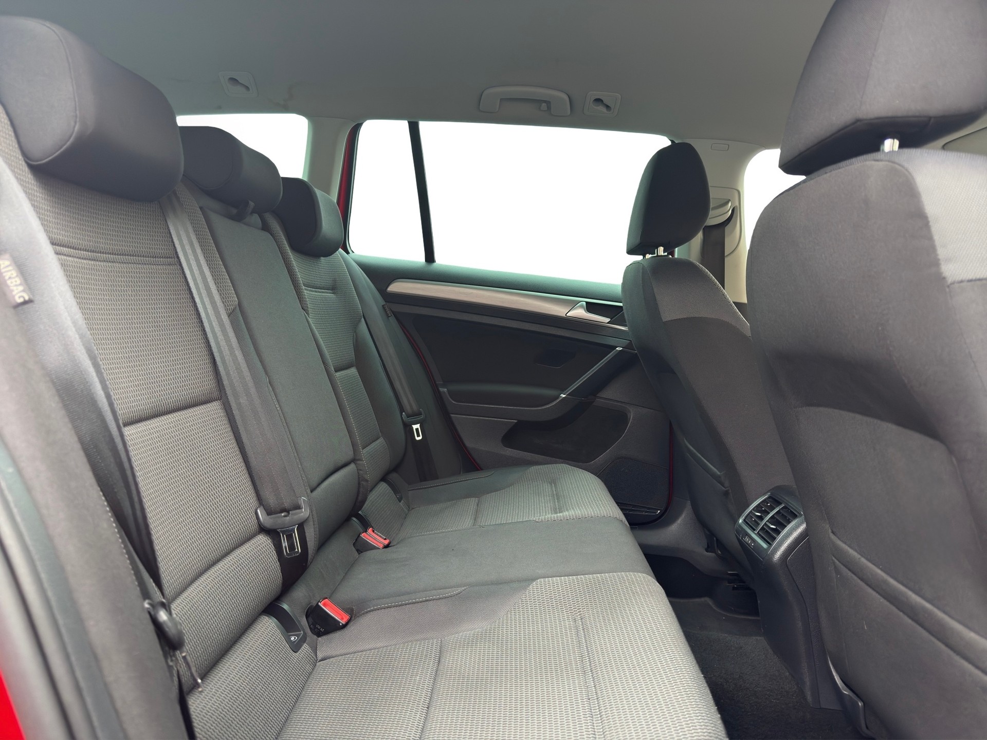 VW Golf Variant 1.4 TGI BlueMotion Comfortline DSG-image-14